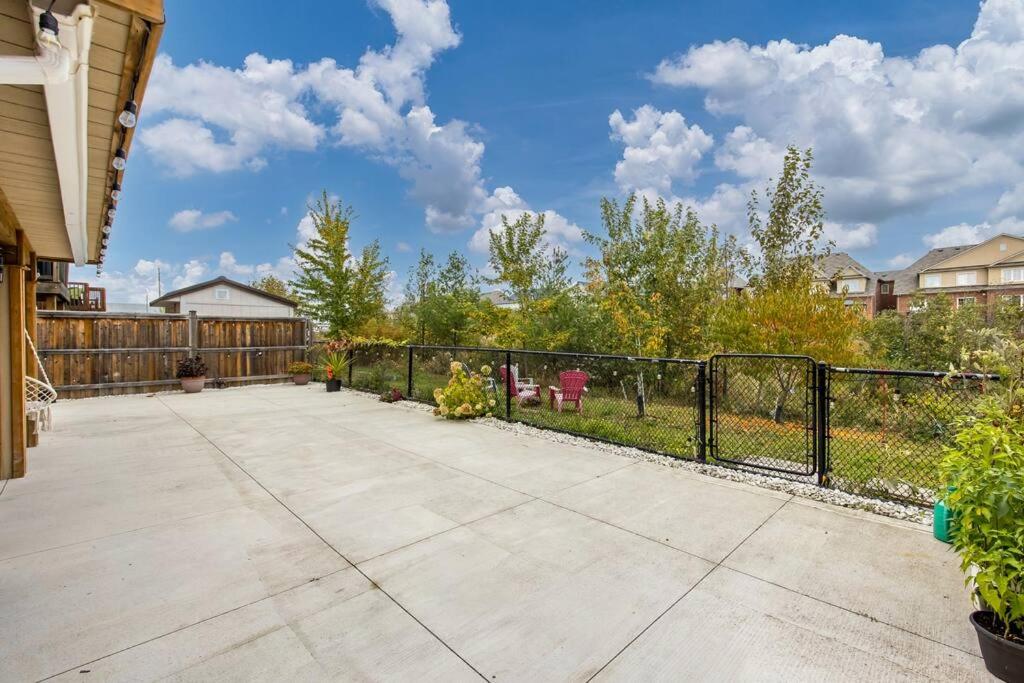 Walk-out Basement Apartment with Private Entrance