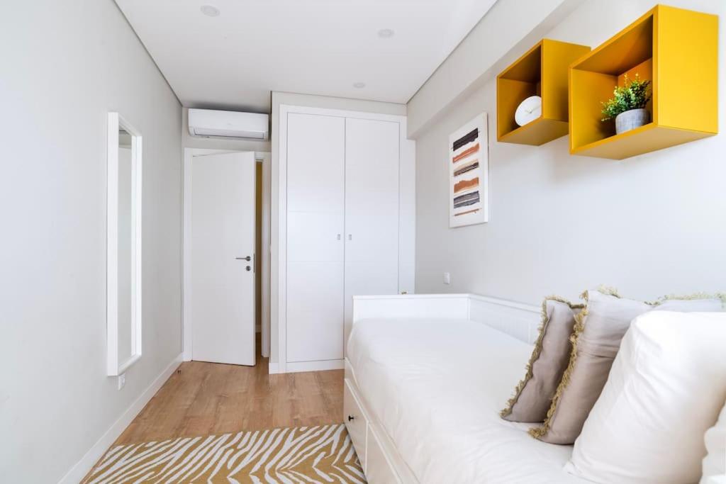 NEW - Luxury & bright apartment Lisbon view 4