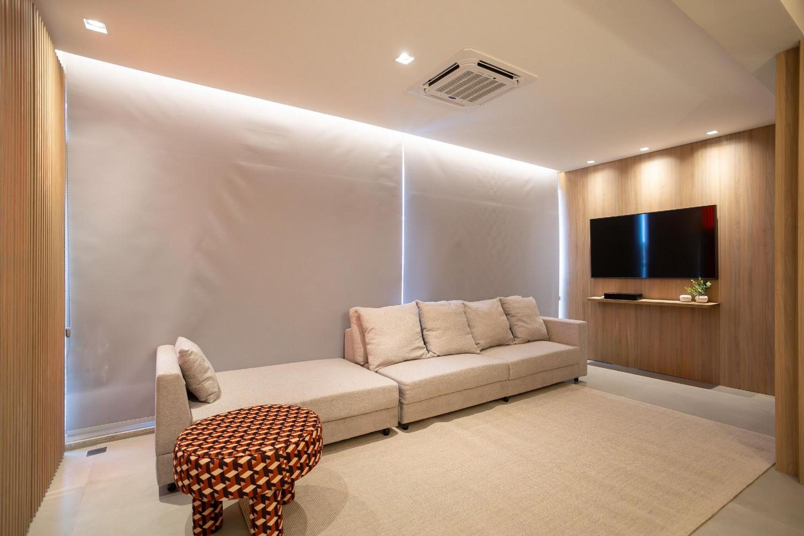 One Eleven Home And Work By Helbor