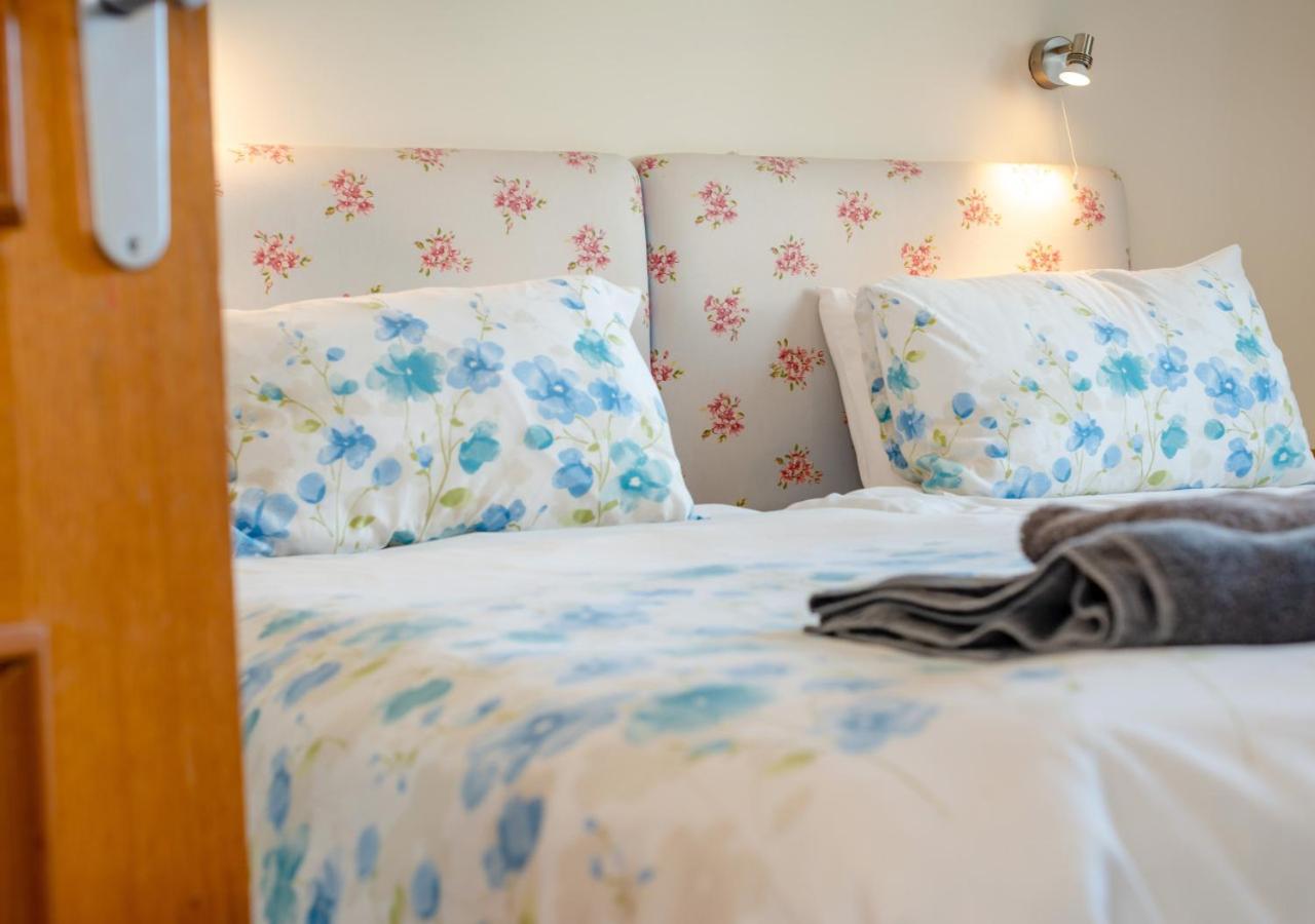 6 Bed in Padstow oc-p00006