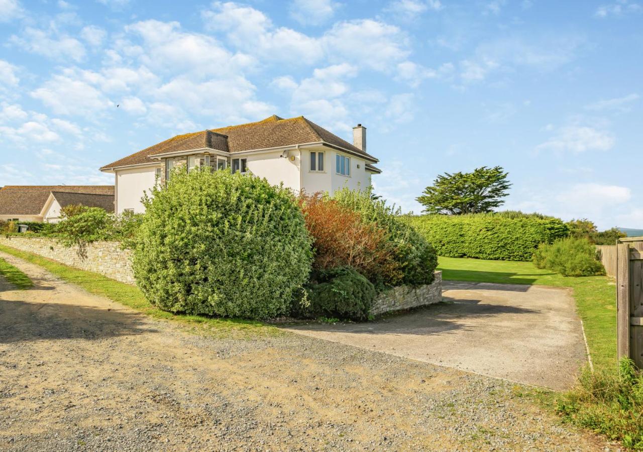 6 Bed in Padstow oc-p00006