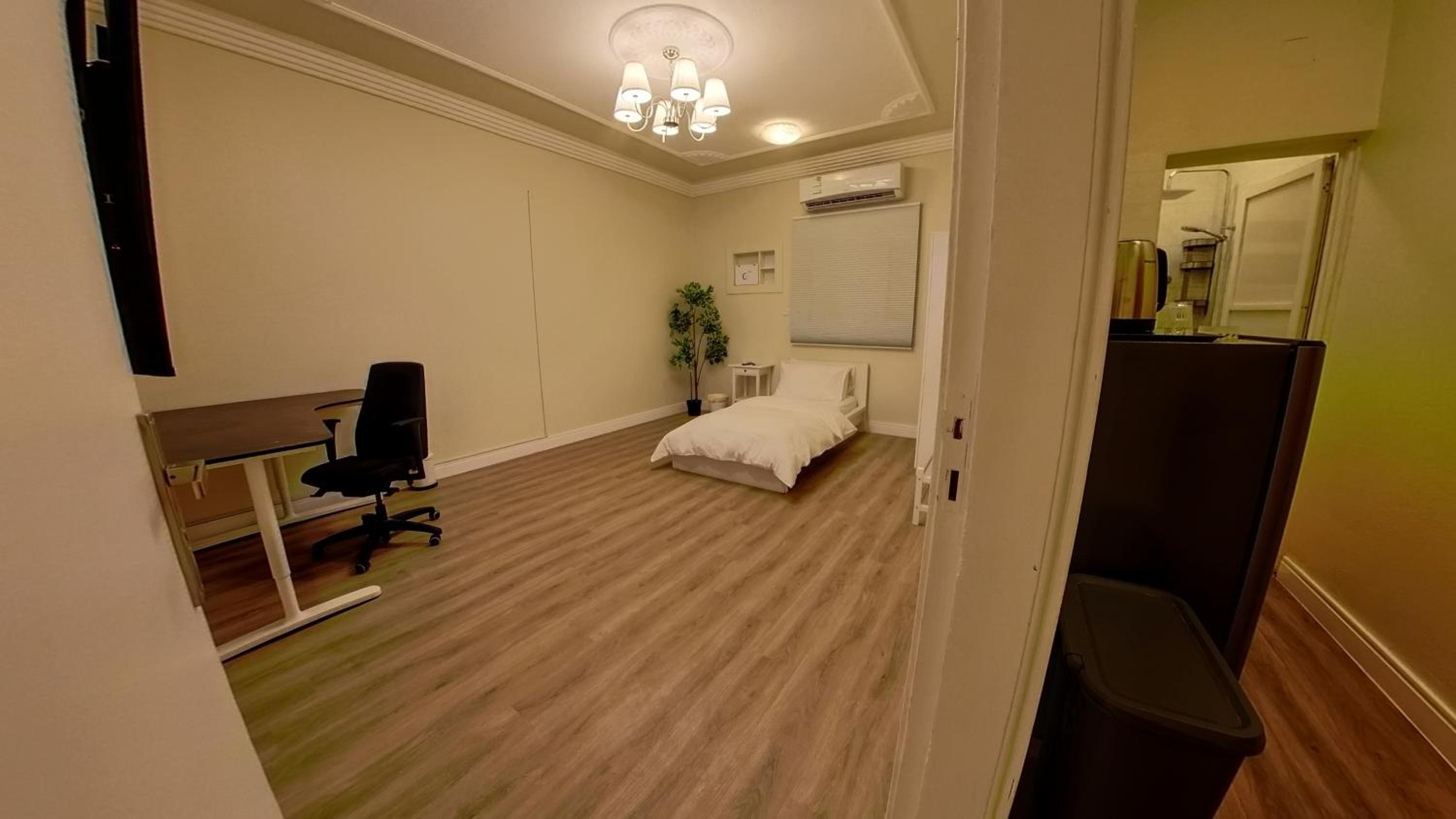 hotel room