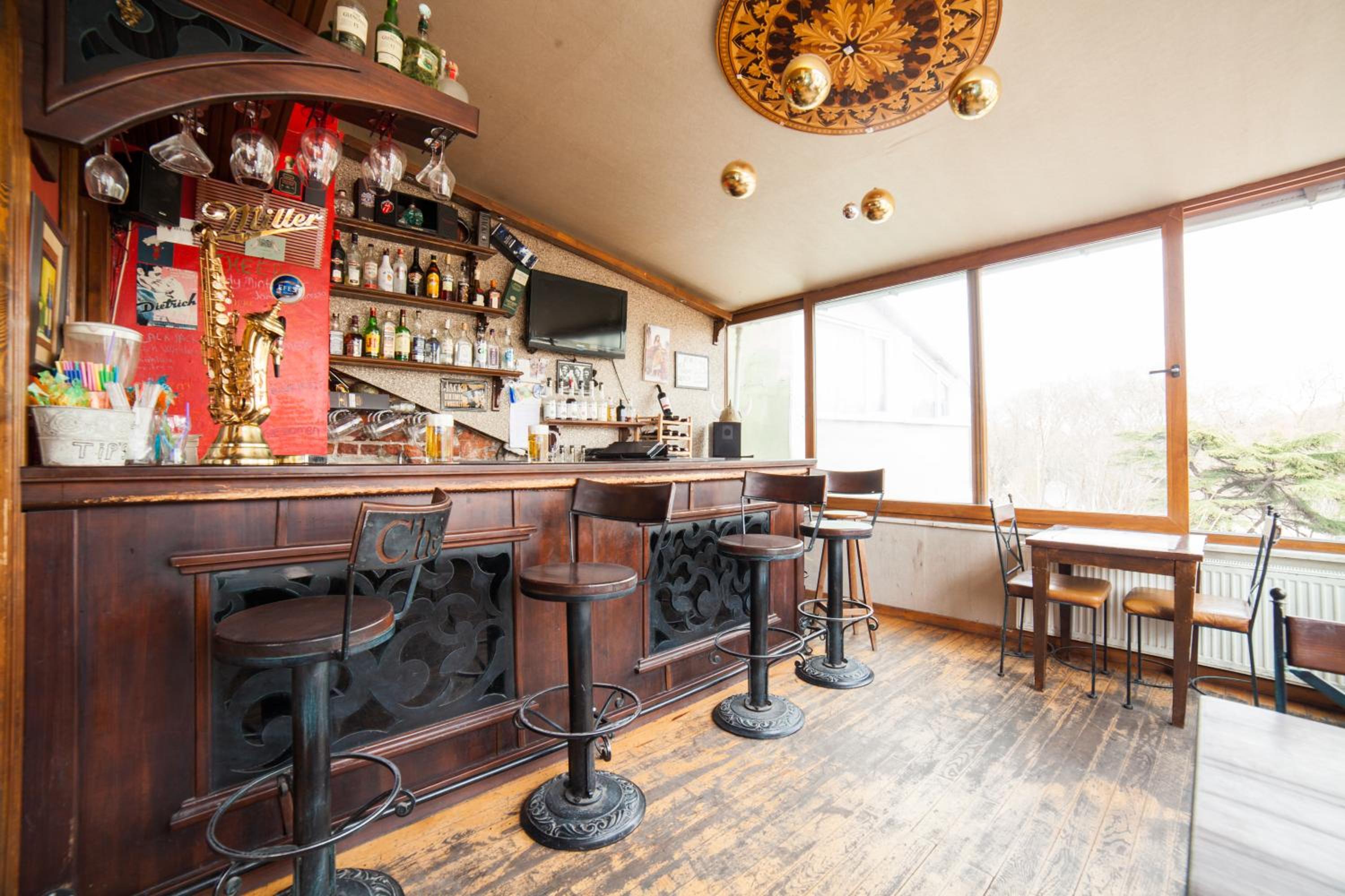 Cheers Hostel - Image 39