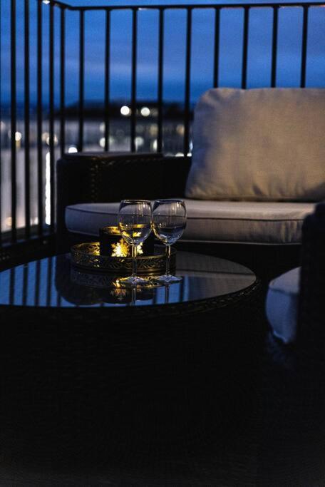 Modern 3bed room sea view apartment @ Oslo Barcode