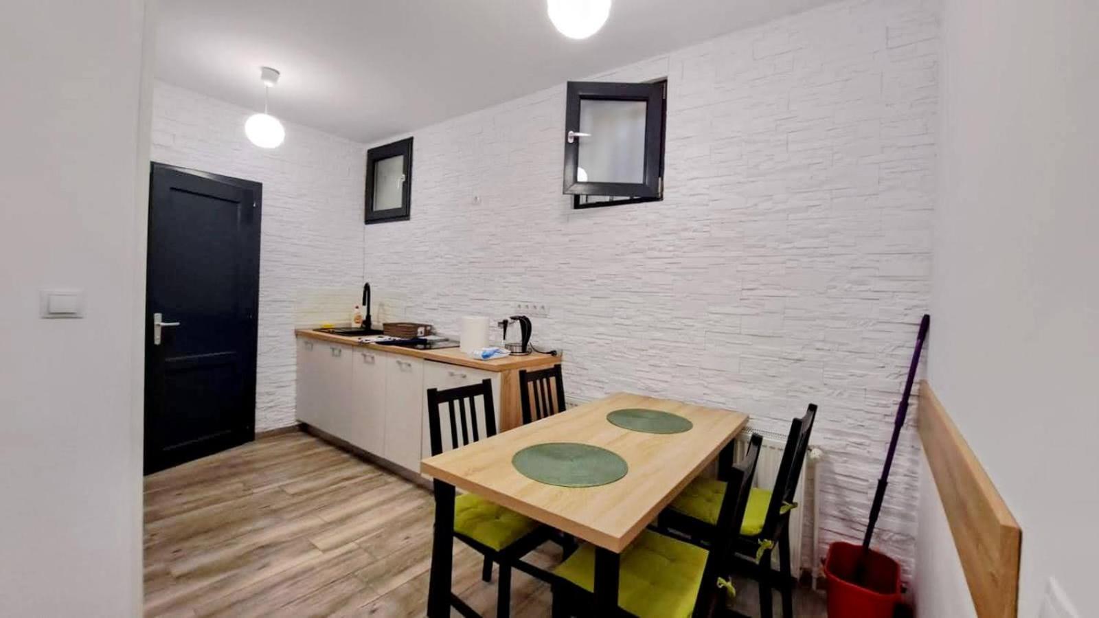 Cosy studio in the heart of Brasov view 4