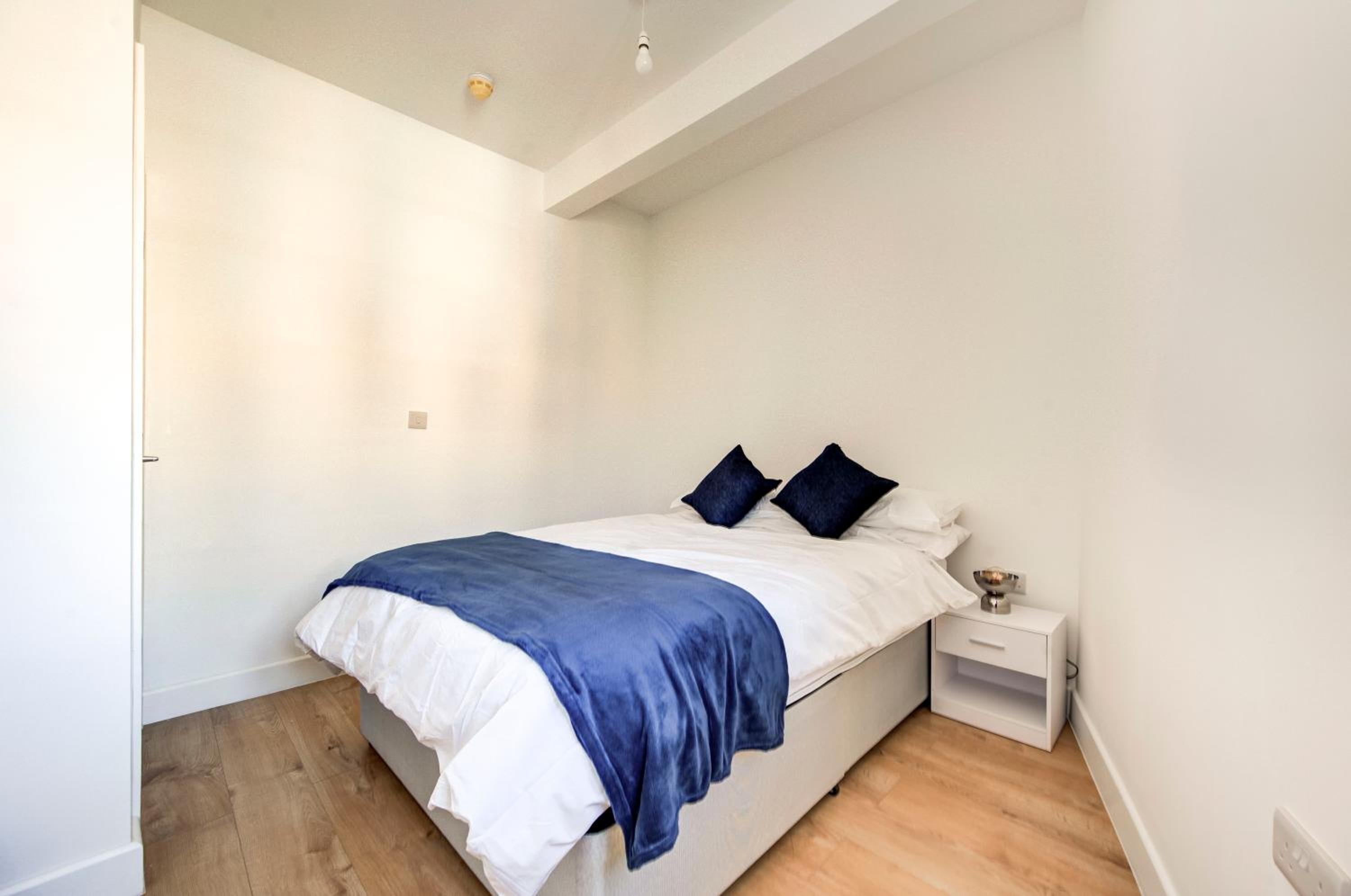 2 Bedroom Apartment in Brixton with Wi-Fi