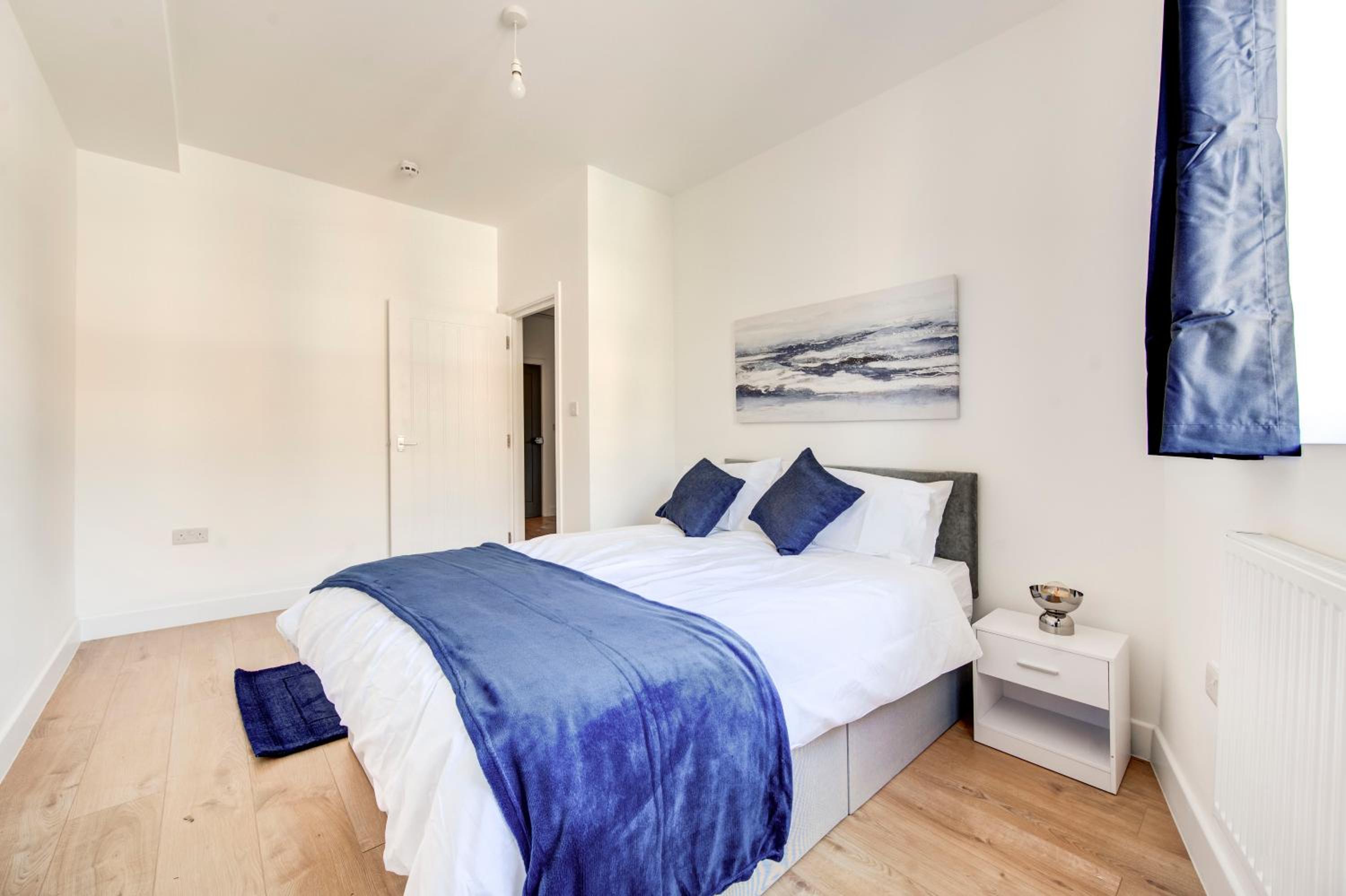 2 Bedroom Apartment in Brixton with Wi-Fi