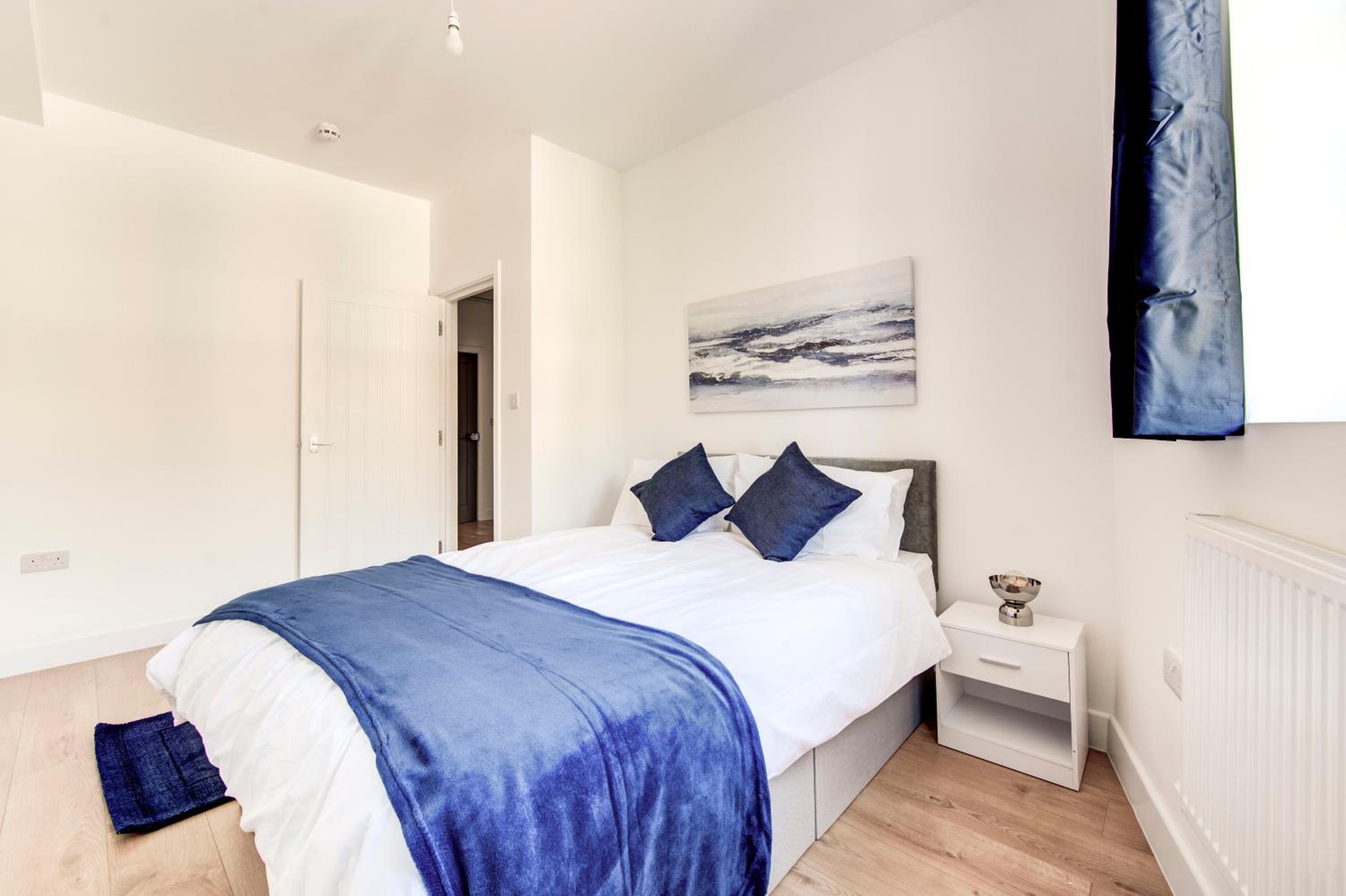 2 Bedroom Apartment in Brixton with Wi-Fi