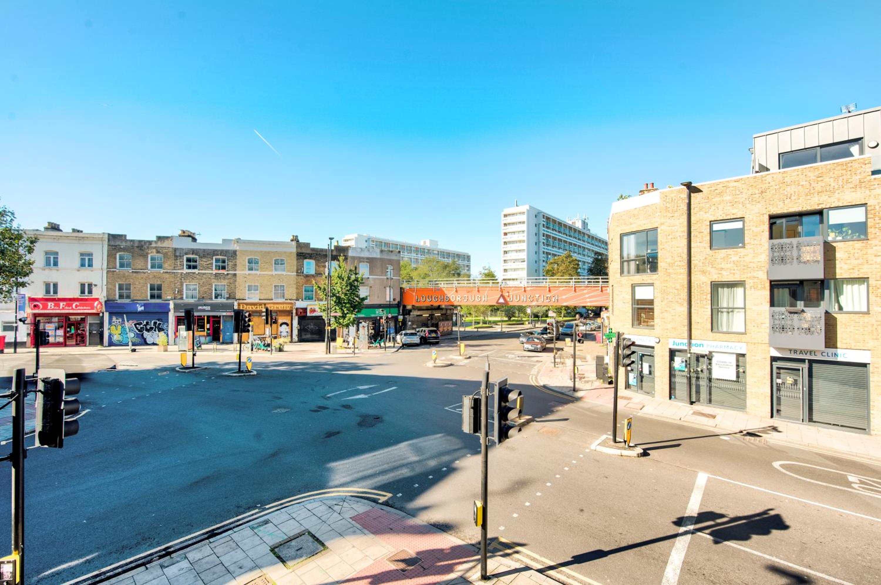 2 Bedroom Apartment in Brixton with Wi-Fi
