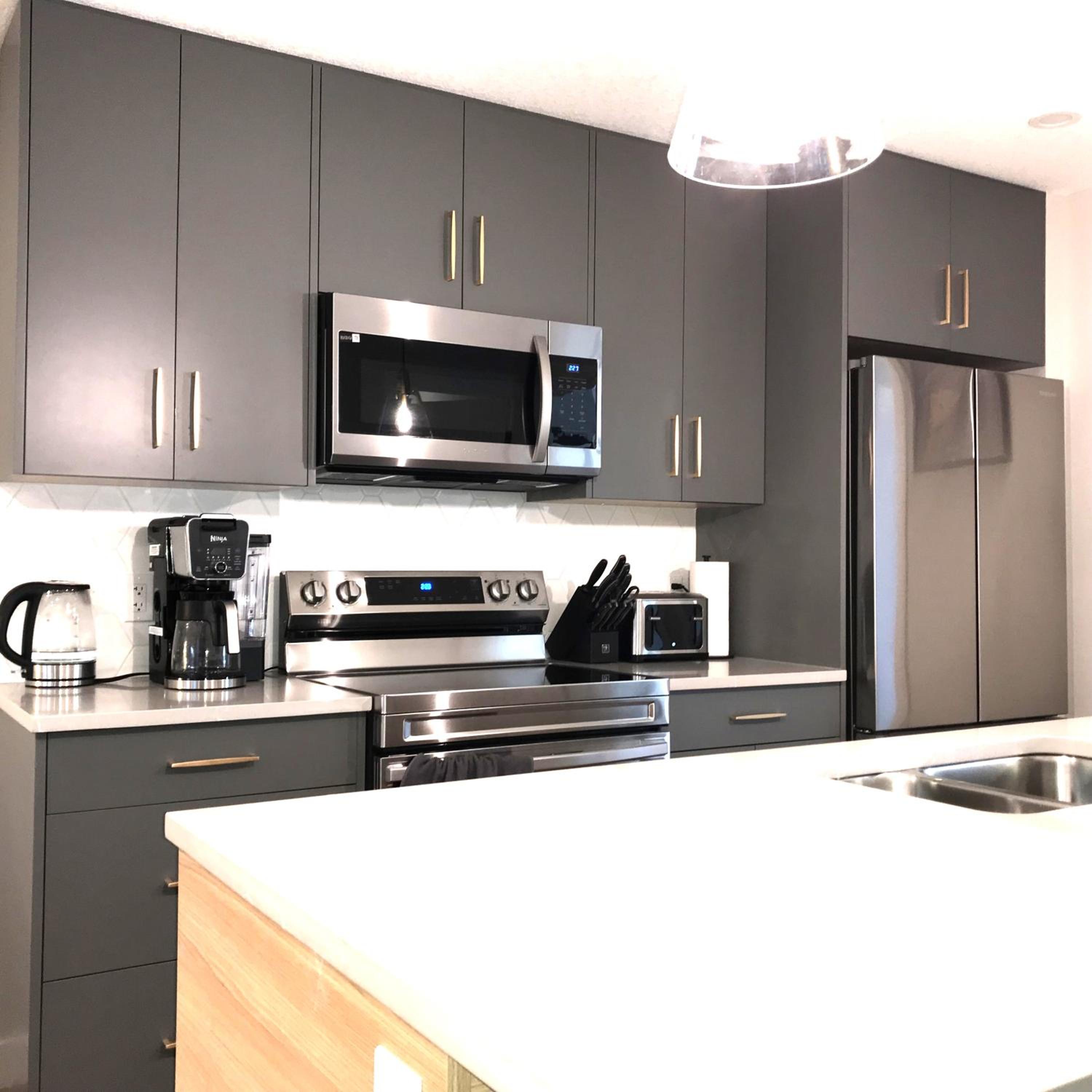 Brand New 2BR Condo with Outdoor Swimming Pool and Hot Tub