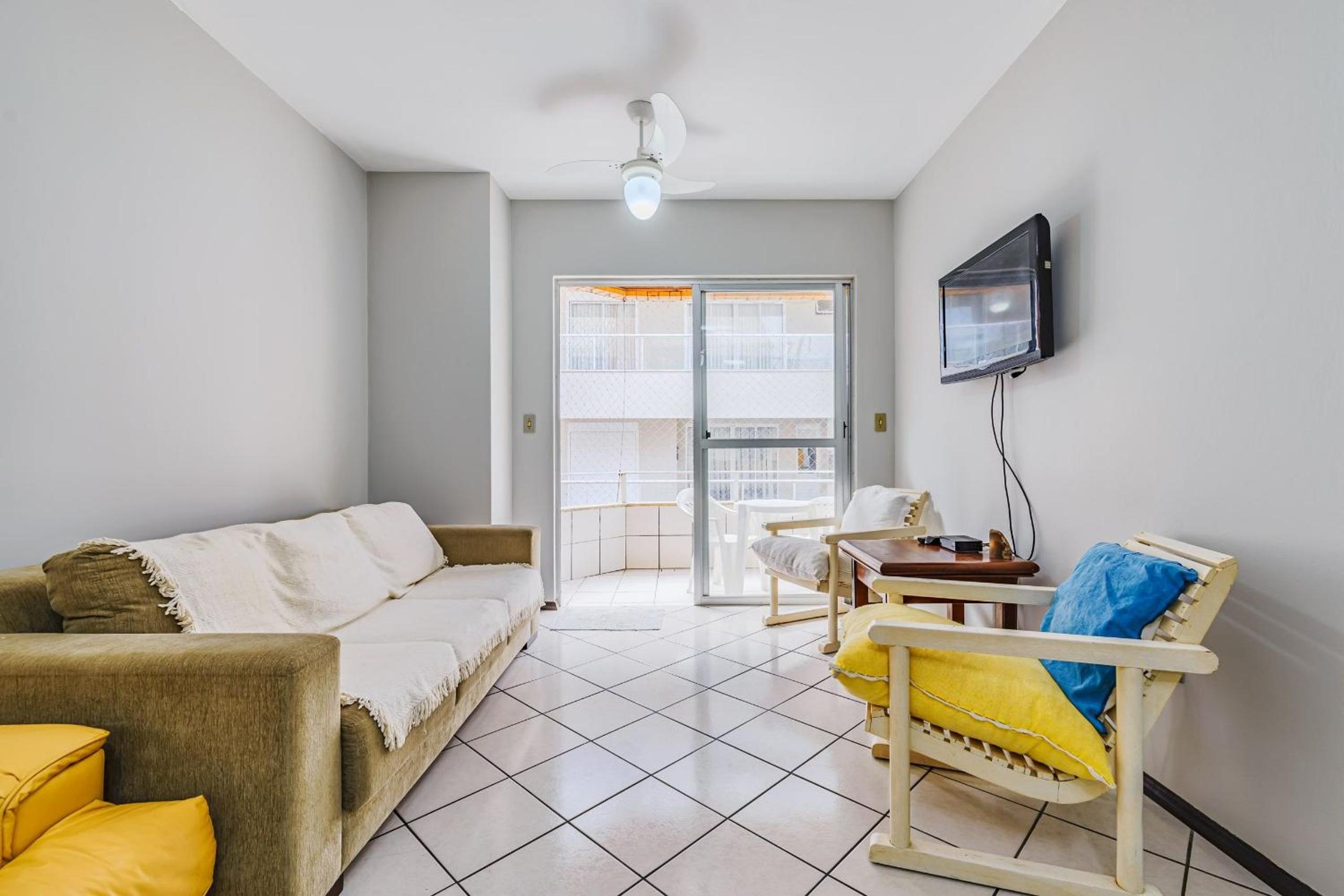 Apt w/ Balcony 250m Mariscal Beach CIT0066