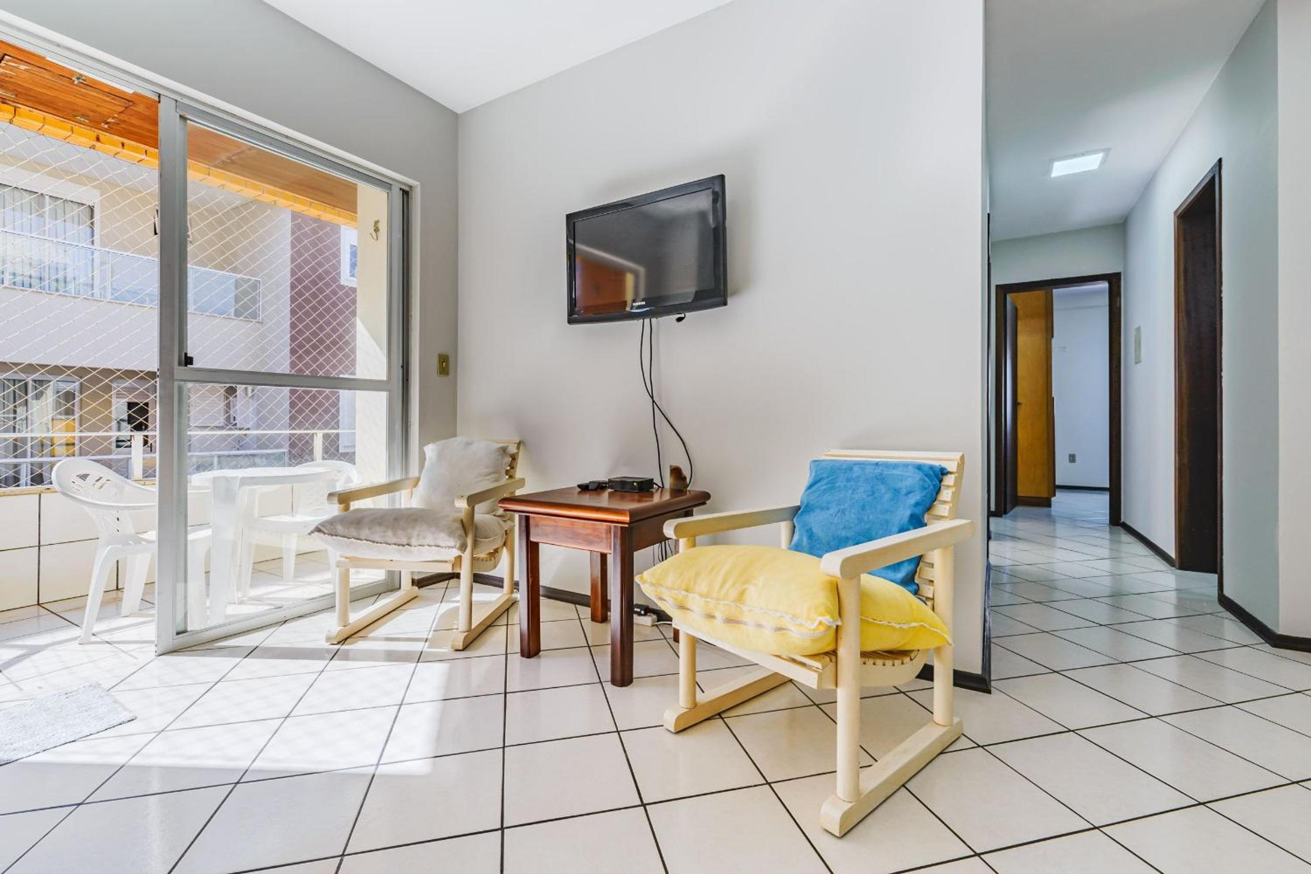 Apt w/ Balcony 250m Mariscal Beach CIT0066