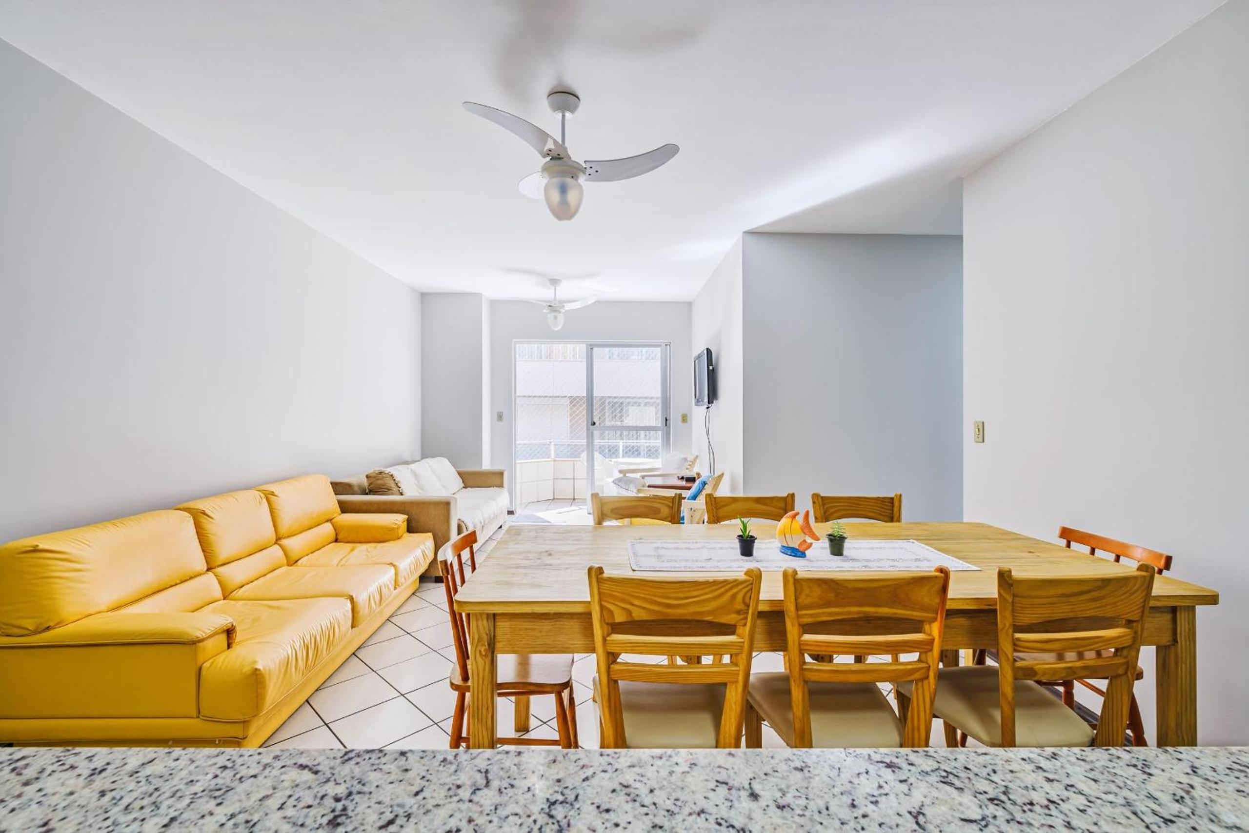 Apt w/ Balcony 250m Mariscal Beach CIT0066
