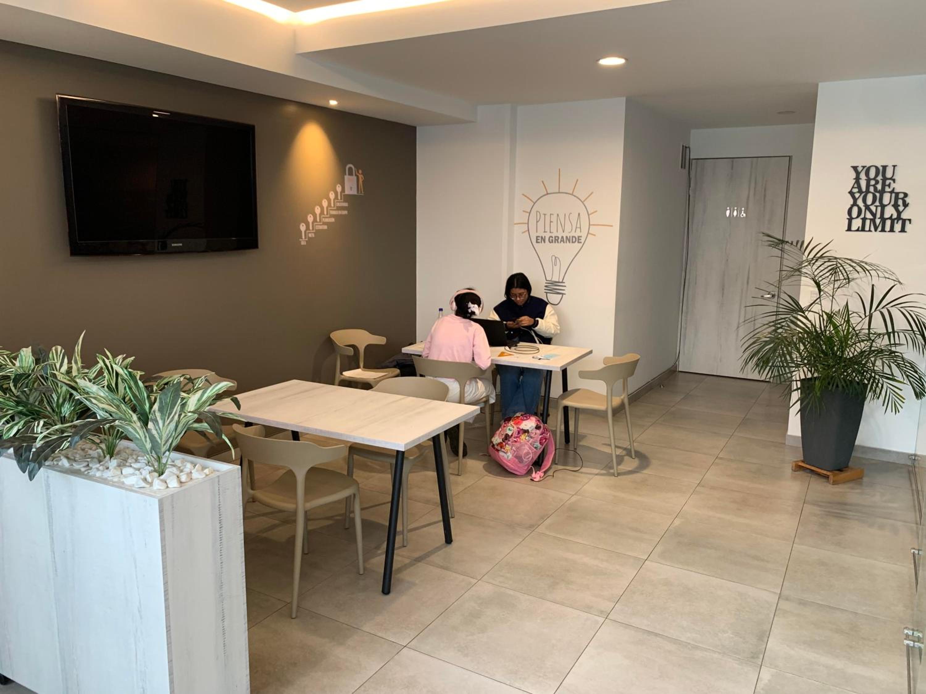 APTOTIV209 - Espectacular aparta estudio tipo loft - Chapinero - Wifi - TV