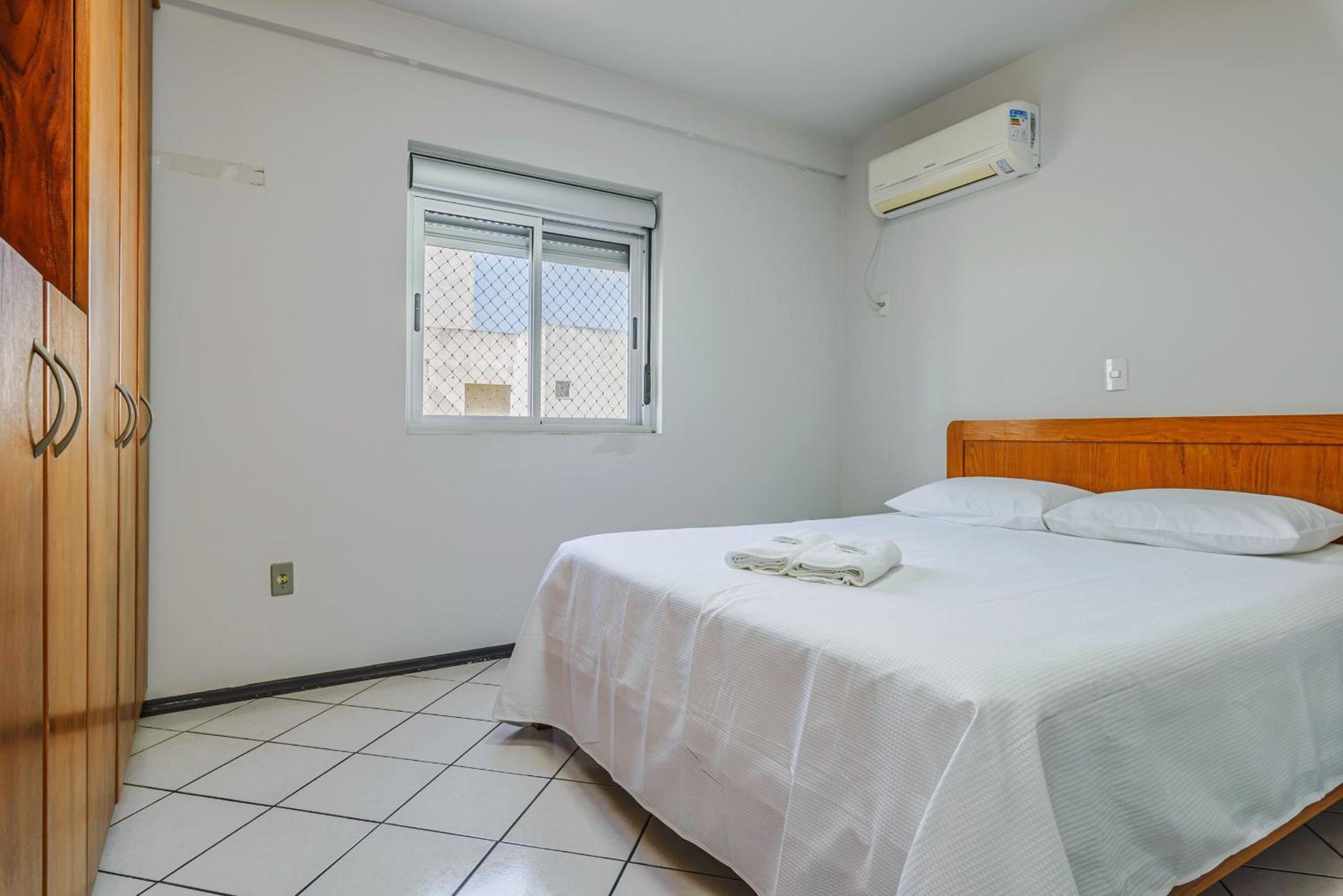 Apt w/ Balcony 250m Mariscal Beach CIT0066