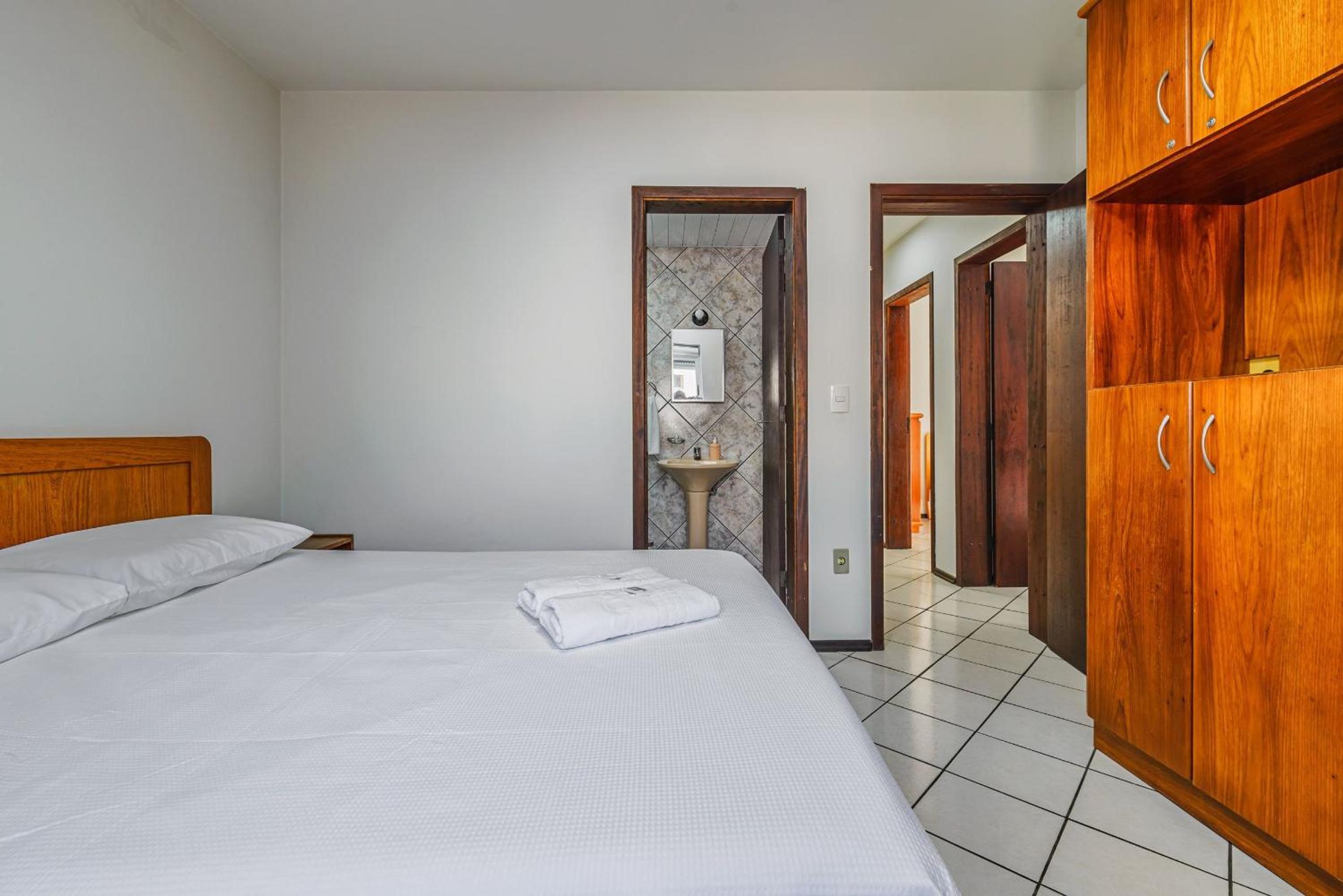 Apt w/ Balcony 250m Mariscal Beach CIT0066