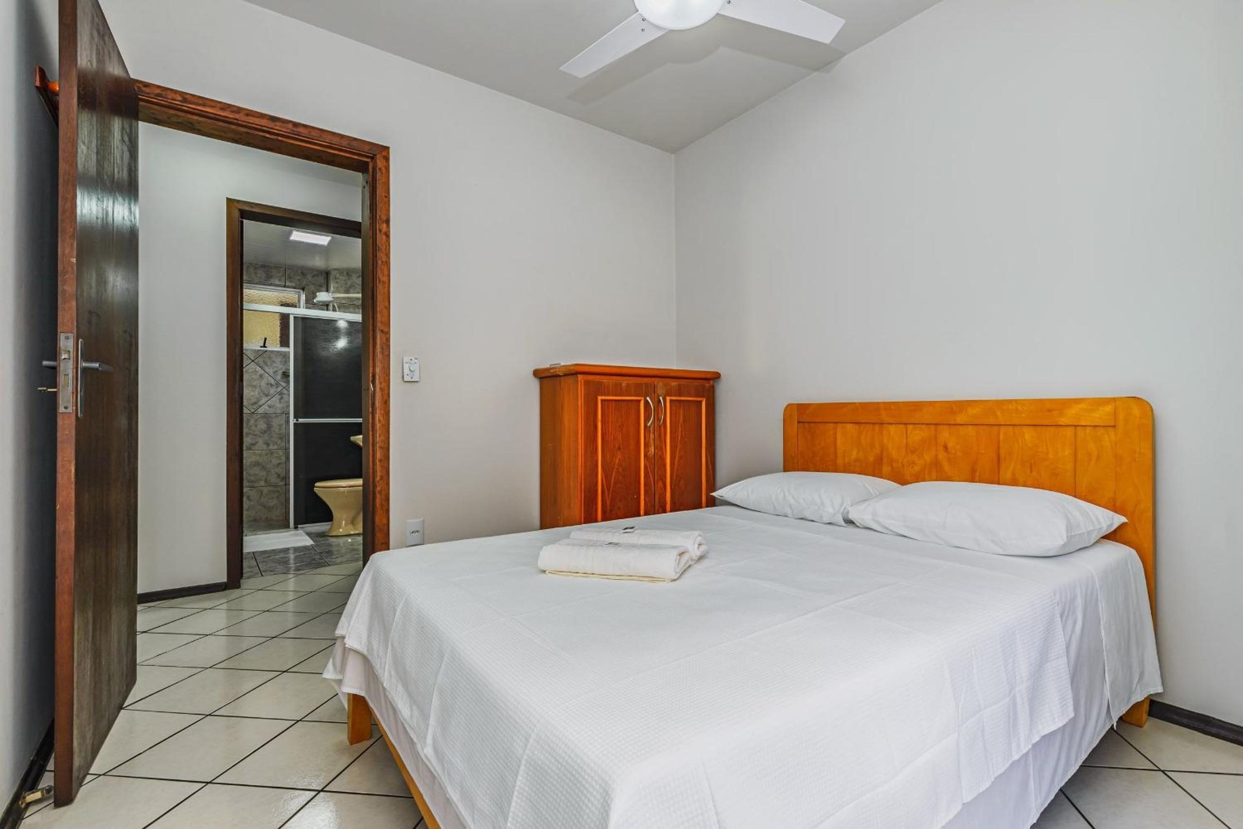 Apt w/ Balcony 250m Mariscal Beach CIT0066