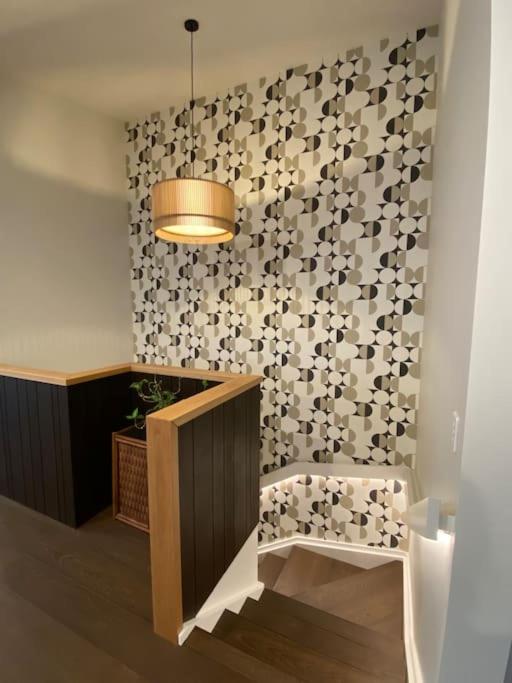 Luxury Escape in CBD - Walking Distance To Town view 2