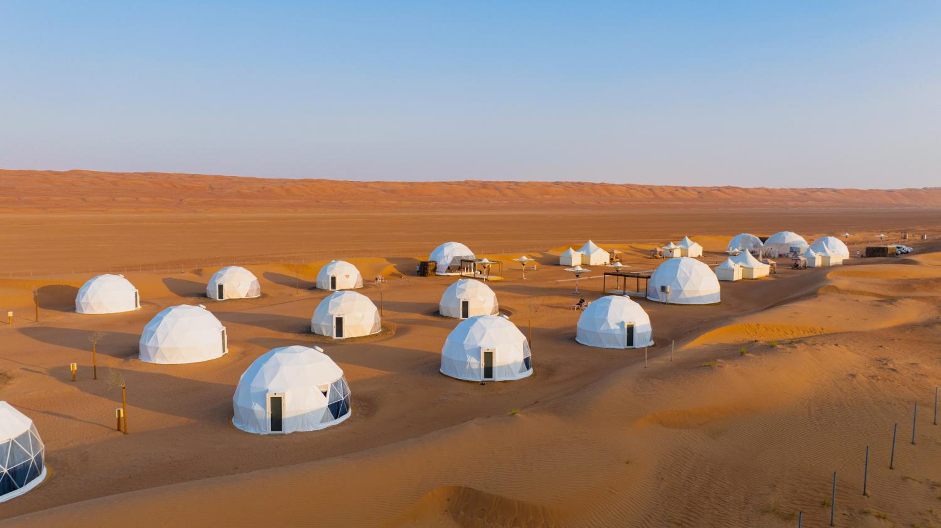Luxury Desert Camp Oman view 4