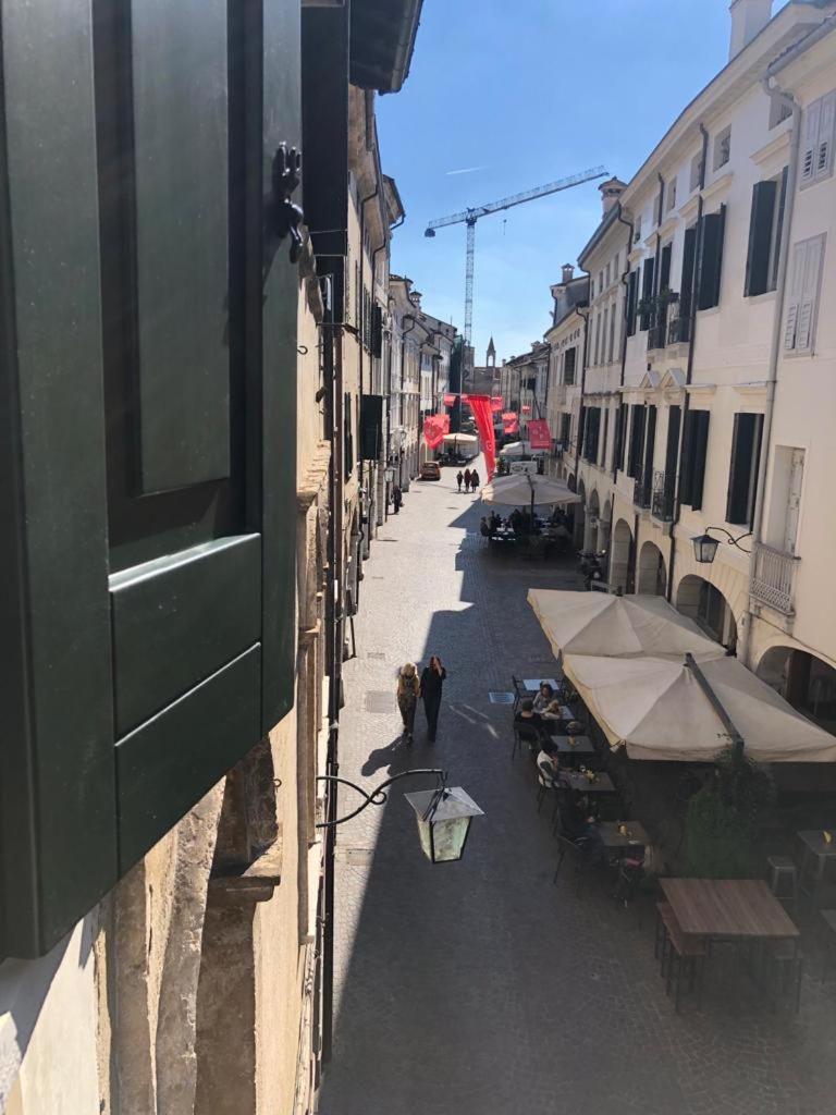 Elegante appartamento in Centro storico - Vista sul corso principale - Spazioso , WiFi veloce, posizione top view 4