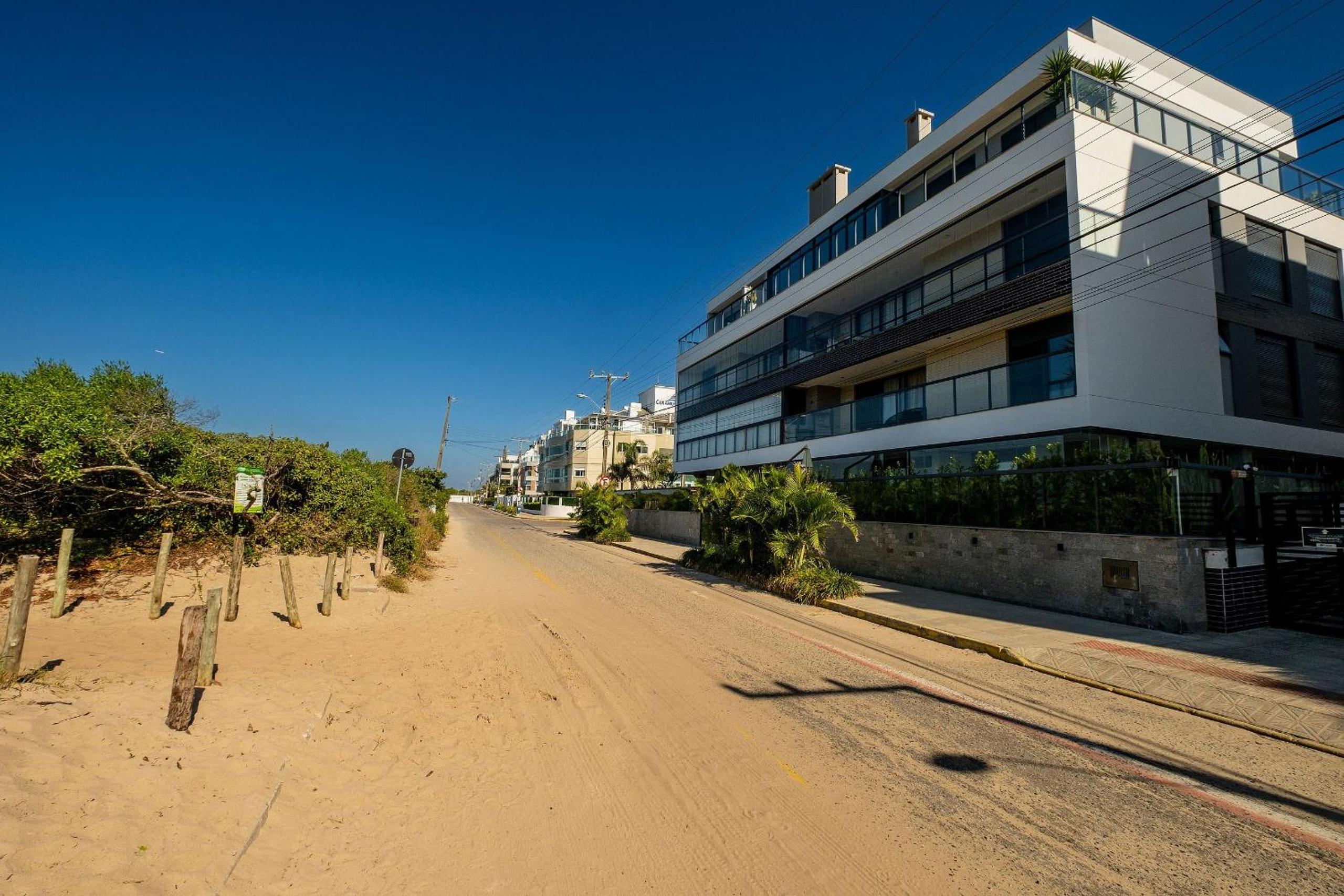 High standard studio on the sand in Floripa IRB205