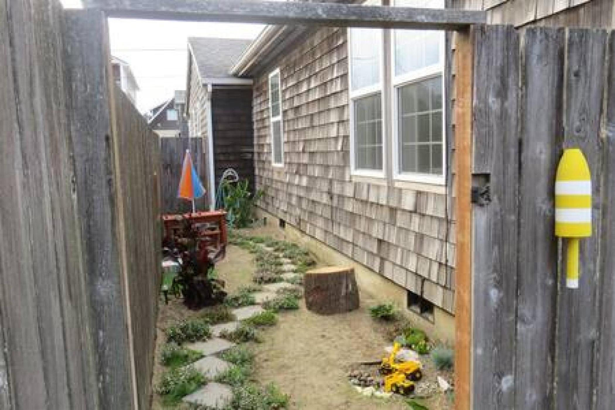 Photo 33