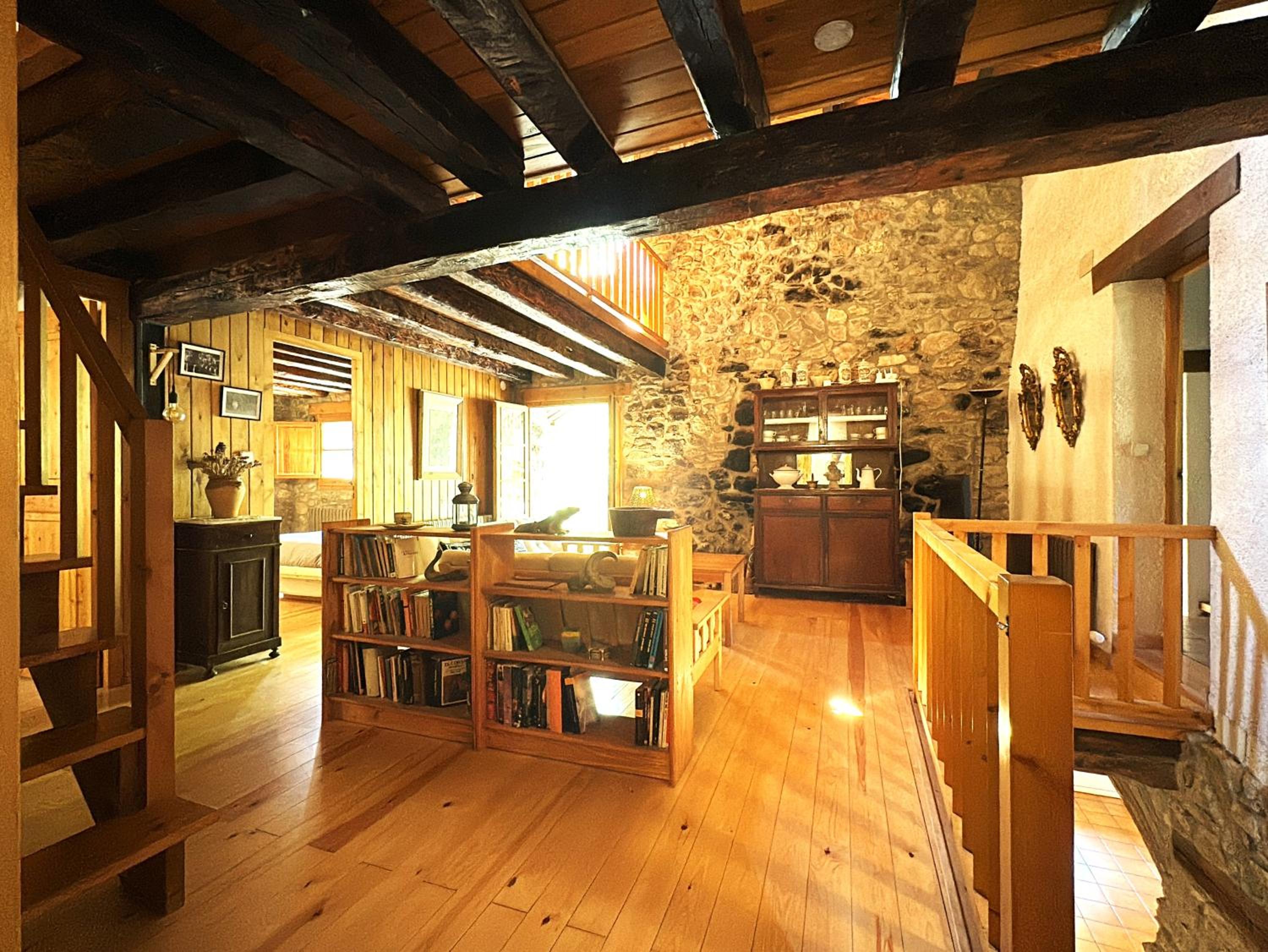 Photo 47