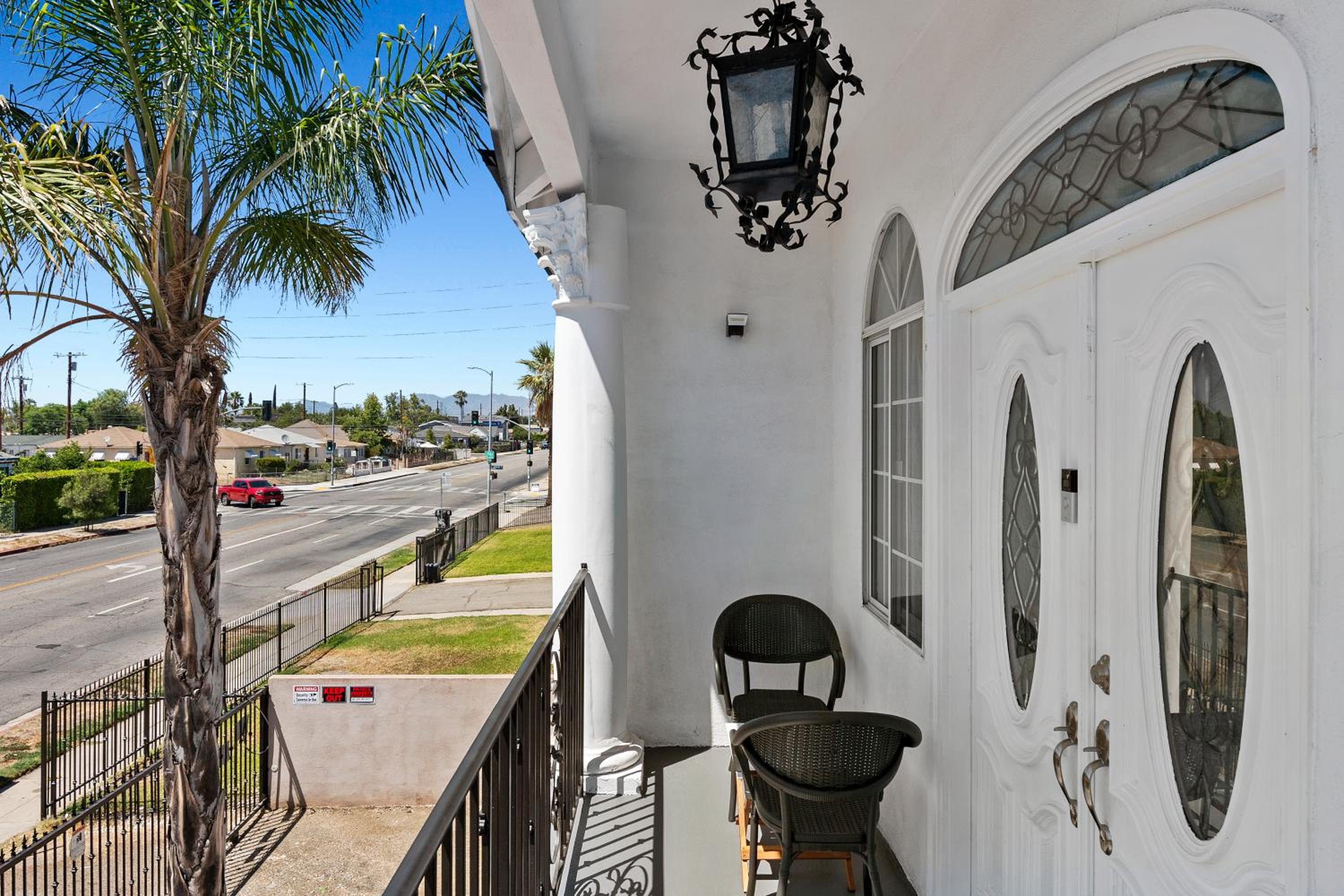 Large 4bed 3bath near Universal studio Burbank airport Hollywood in Los Angeles