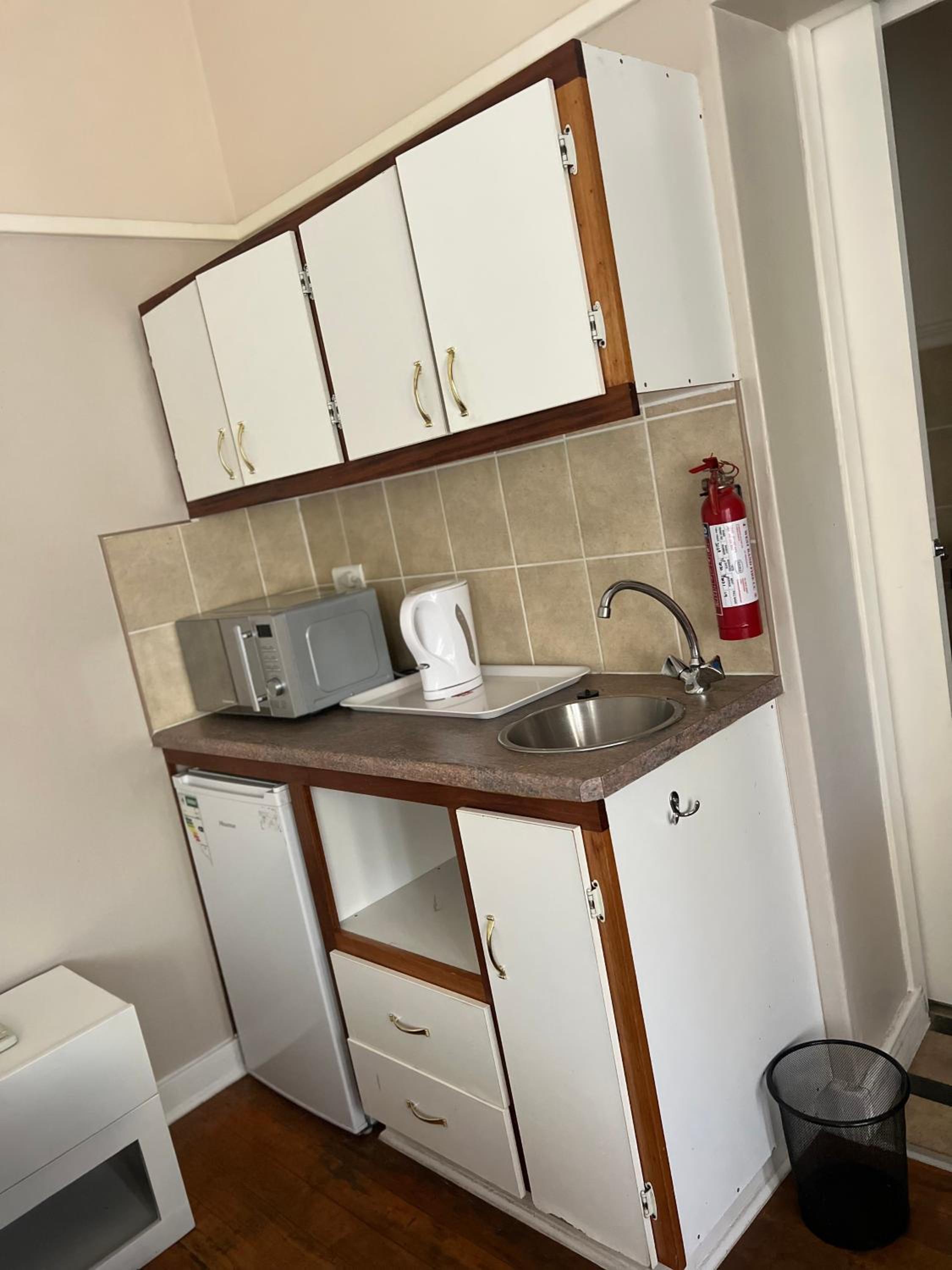 The KEDESAN Huis - Guest House