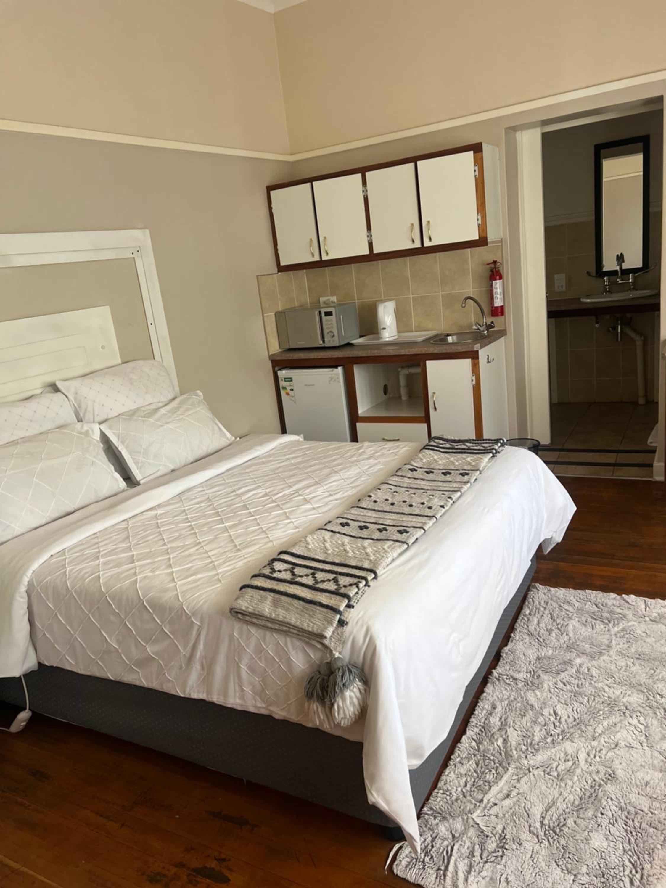 The KEDESAN Huis - Guest House
