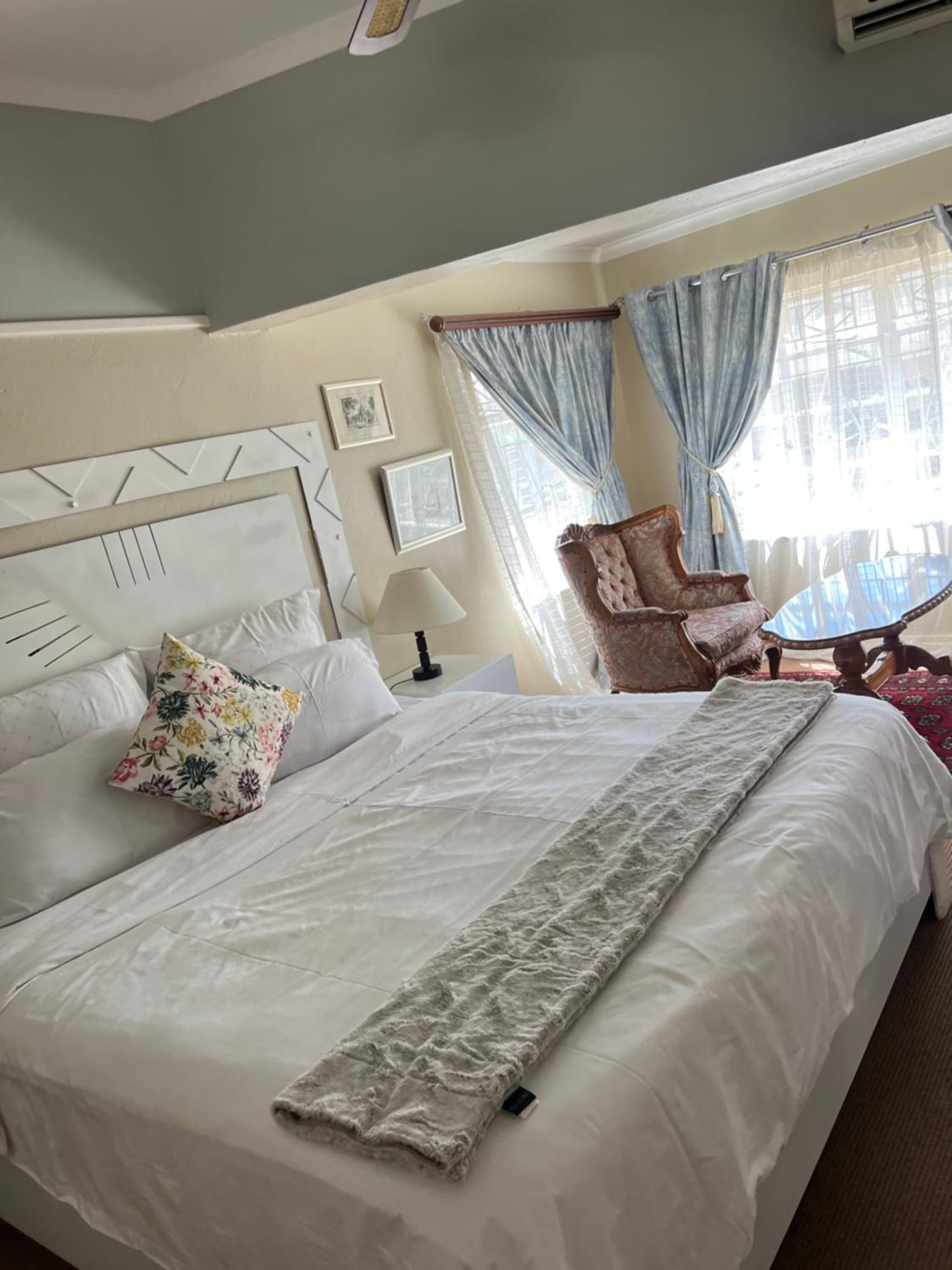 The KEDESAN Huis - Guest House