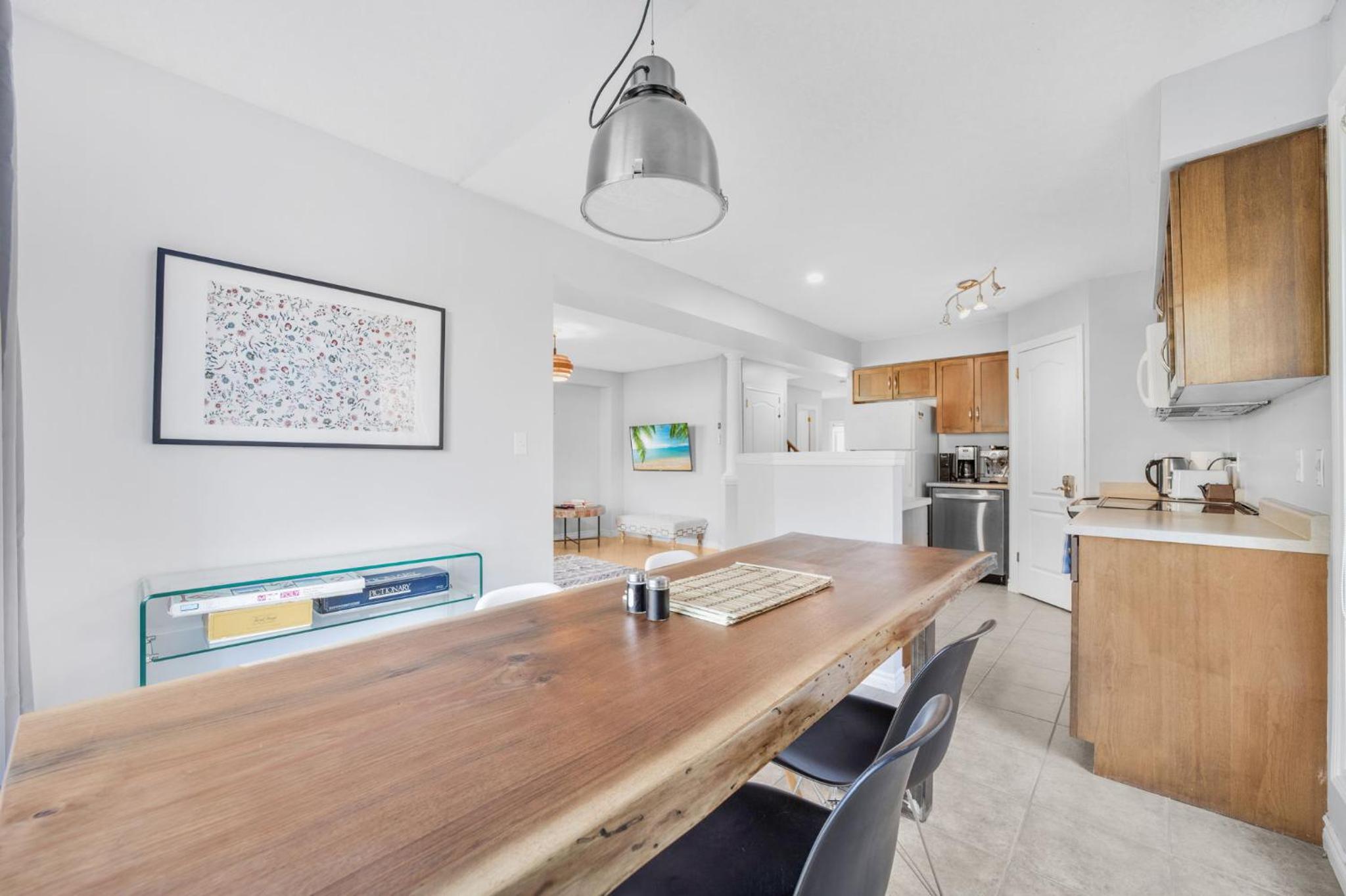 Guelph Vacations - Hanlon Creek Gem Close To U Of G 3 Bedroom - Property Image 23
