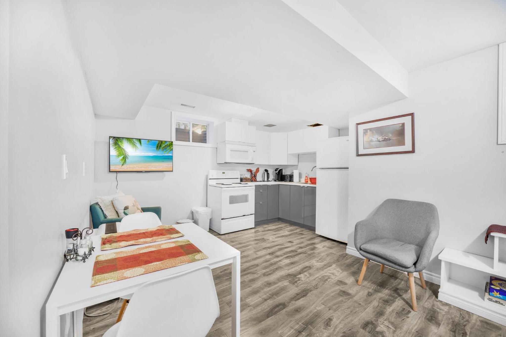 Guelph Vacations - 1 Bedroom Studio Close To University Of Guelph - Property Image 6