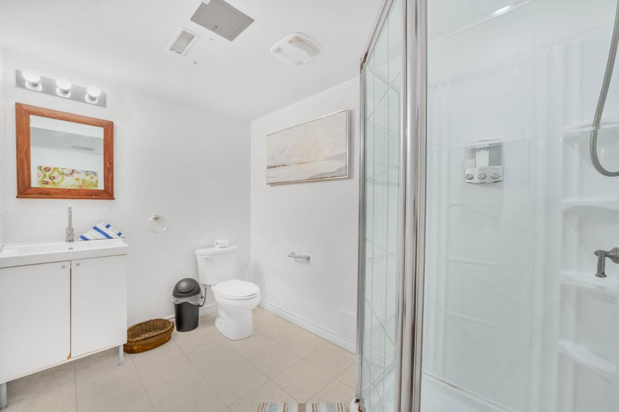 Guelph Vacations - 1 Bedroom Studio Close To University Of Guelph - Property Image 8