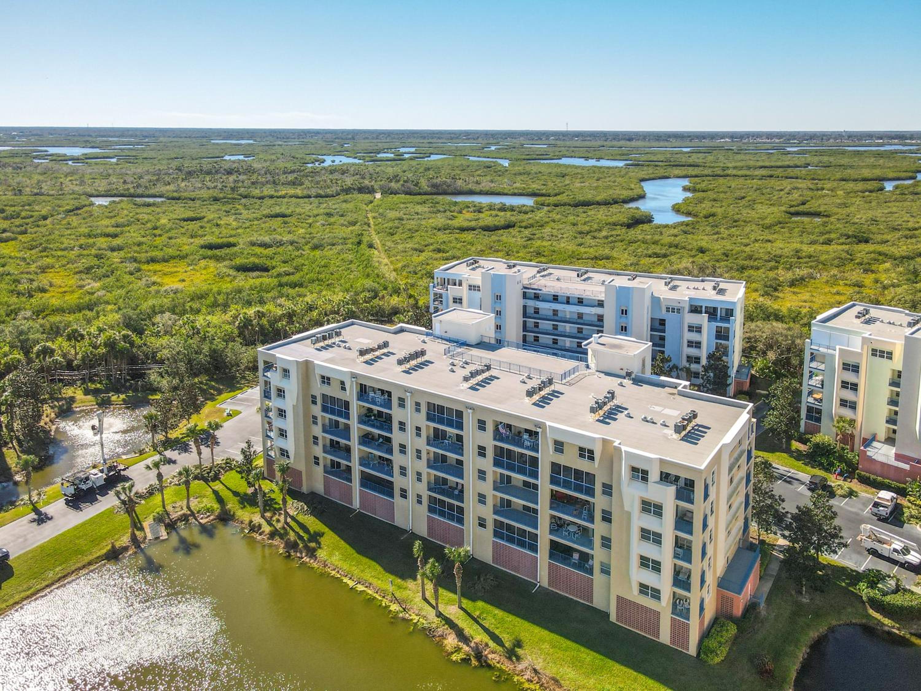 Fountain Views Fantastic Oceanwak Condo Close to Pool Beach OW11-306 view 2