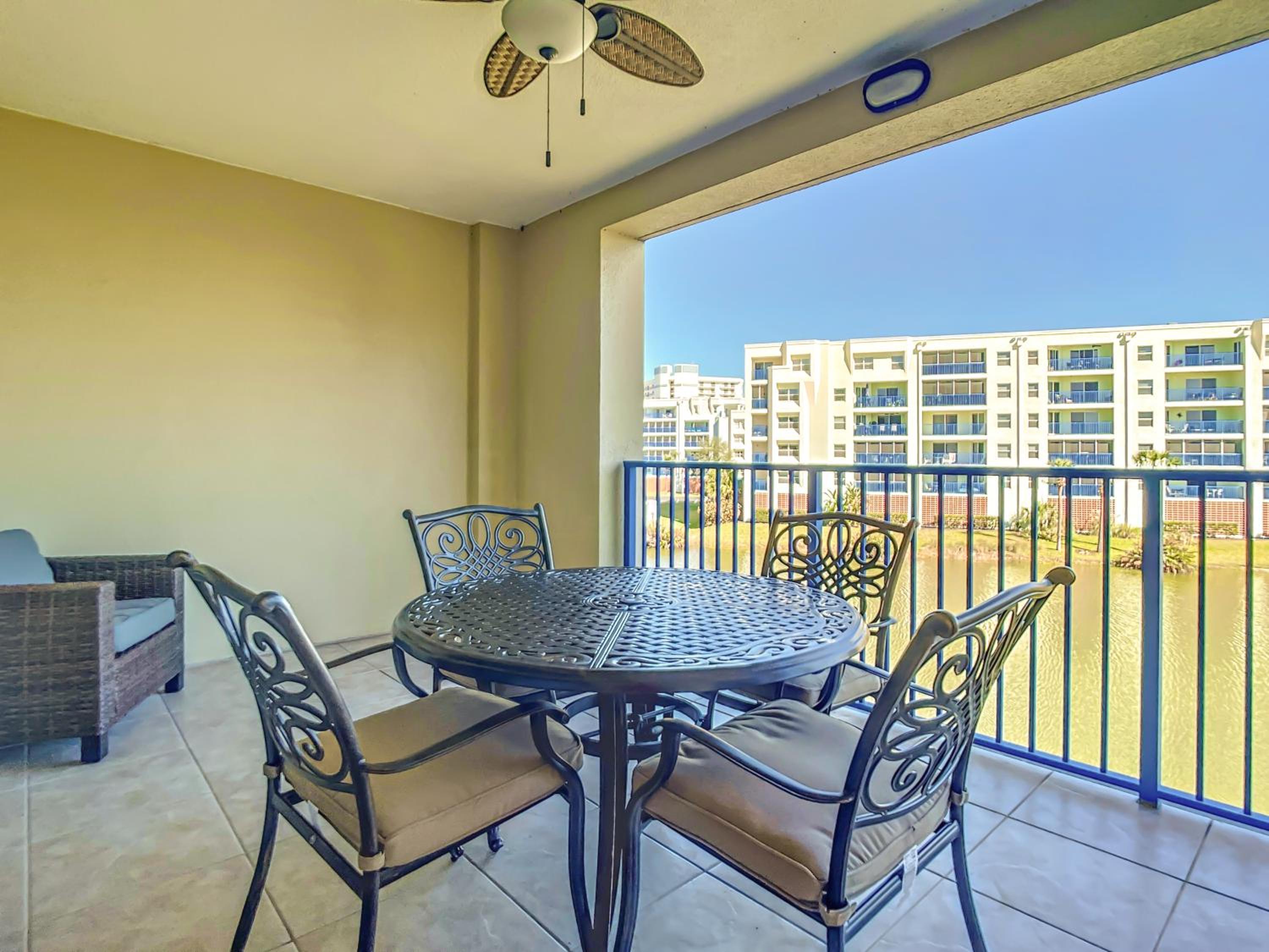 Fountain Views Fantastic Oceanwak Condo Close to Pool Beach OW11-306 view 3