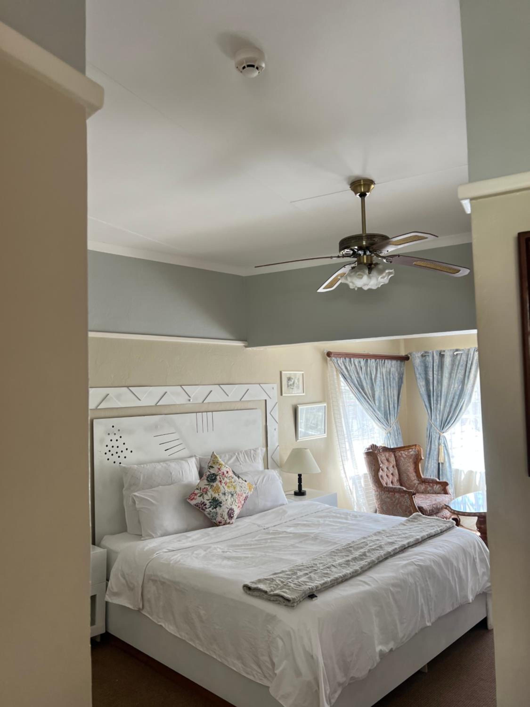 The KEDESAN Huis - Guest House