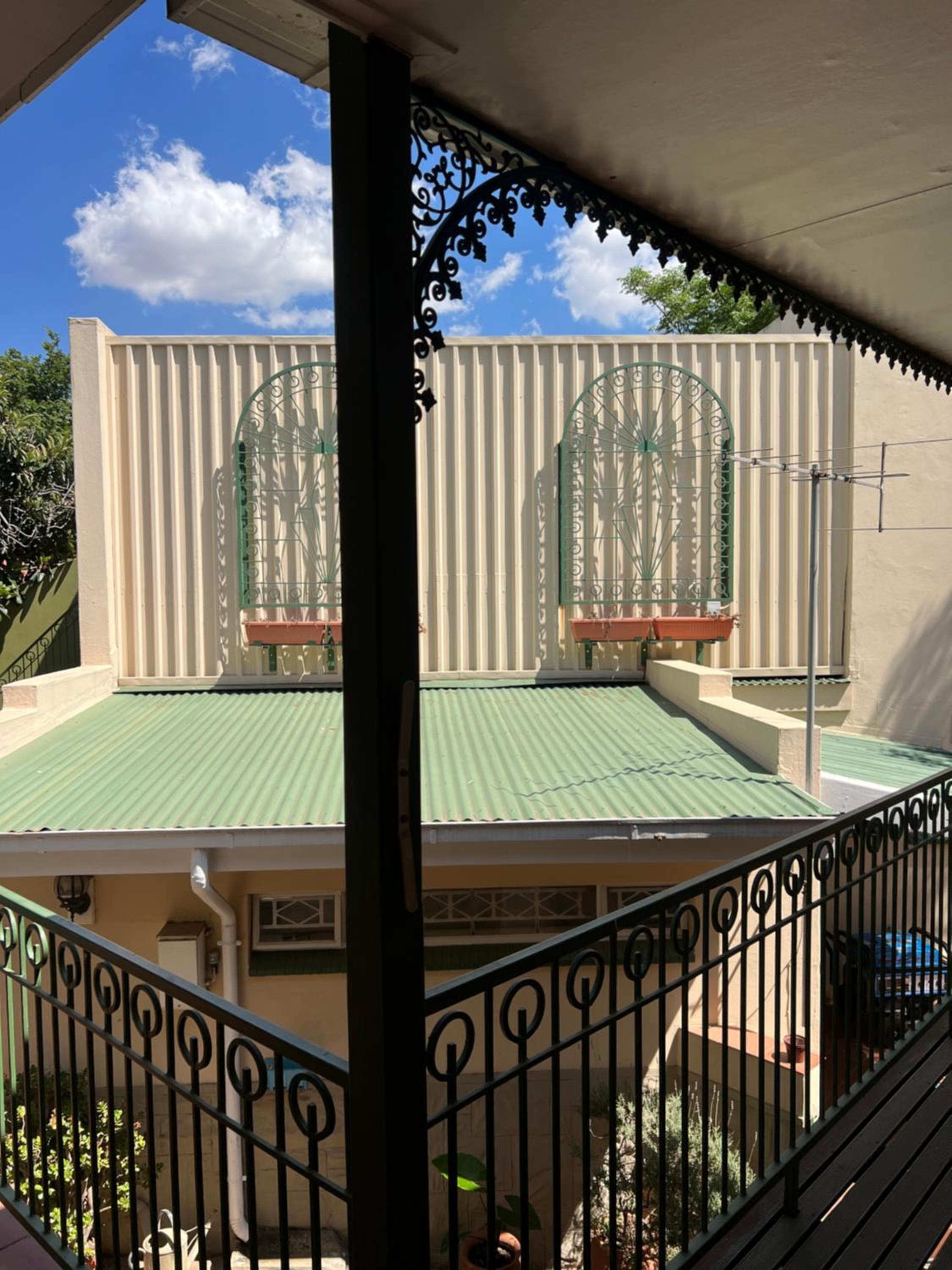 The KEDESAN Huis - Guest House