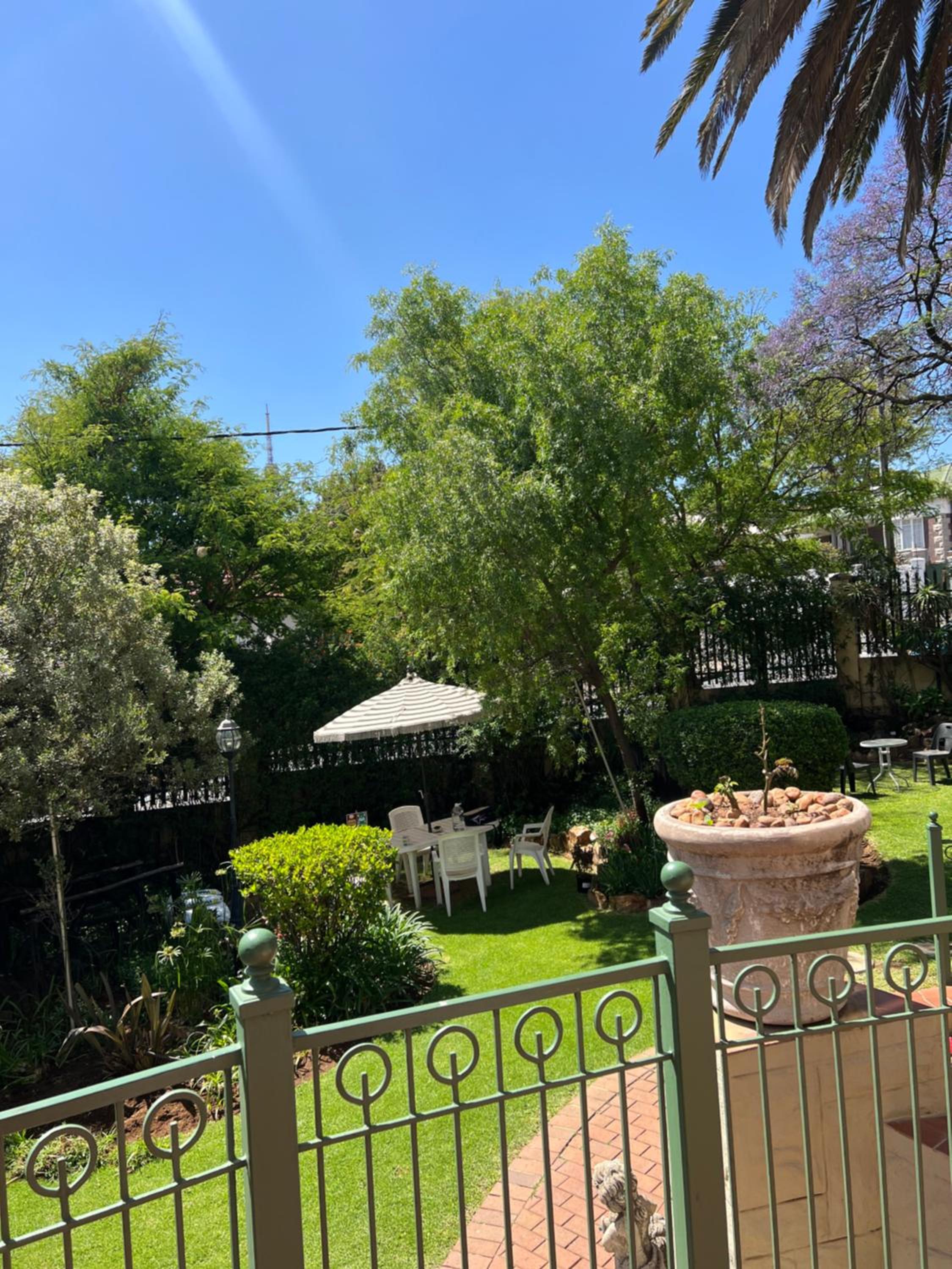 The KEDESAN Huis - Guest House