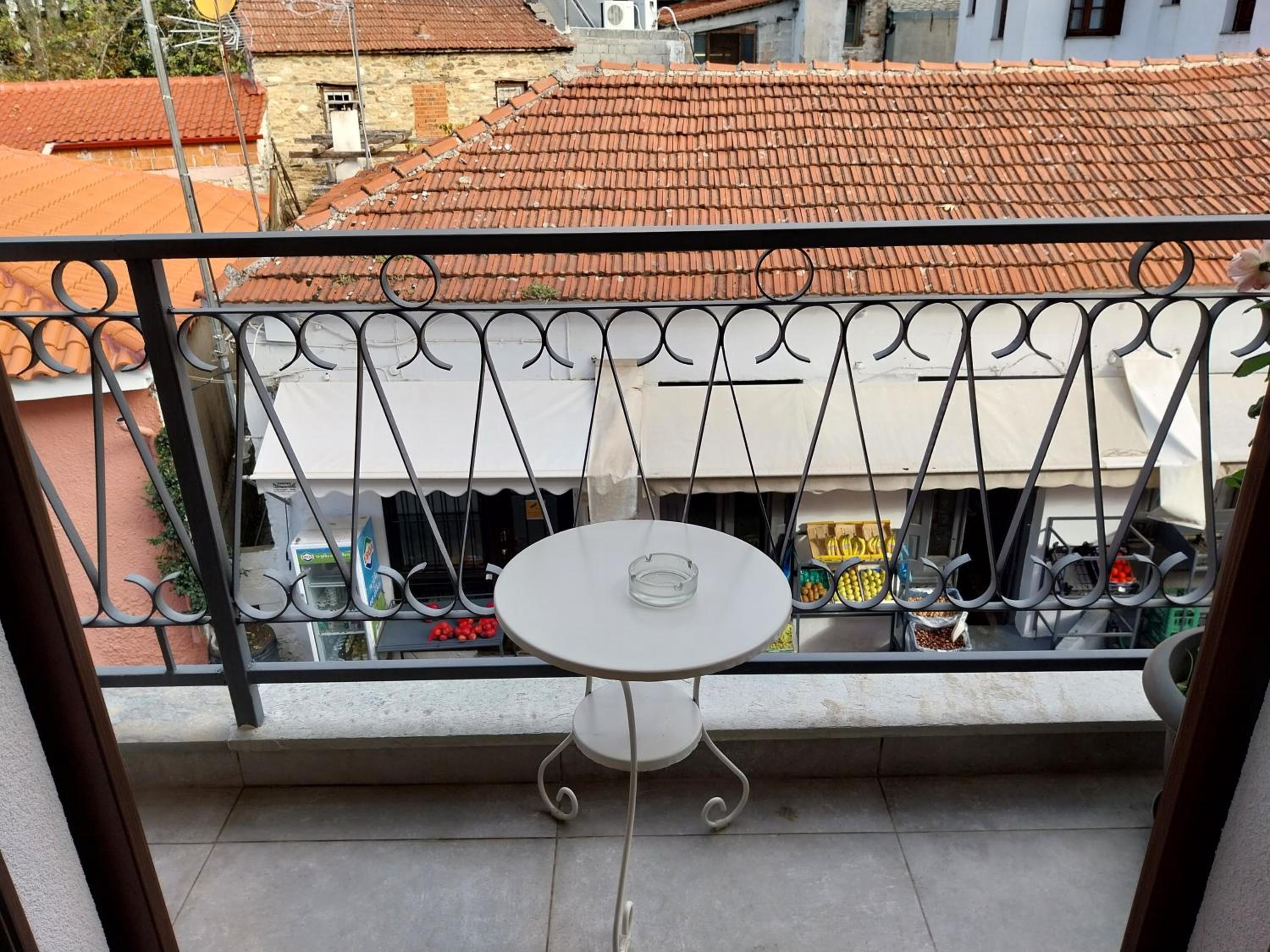 Marousos Central Guesthouse