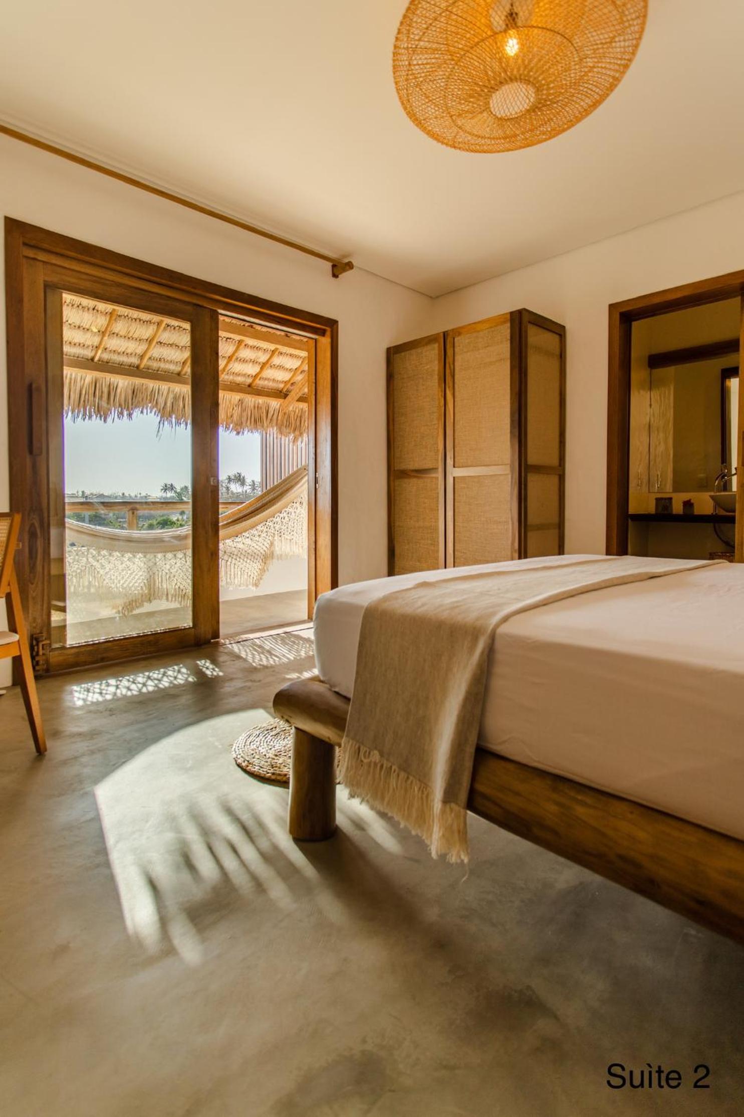 Villa Aura, piscina privativa e rooftop com vista excepcional pro mar, 150m do mar e do Rancho do Kite, Praia do Prea