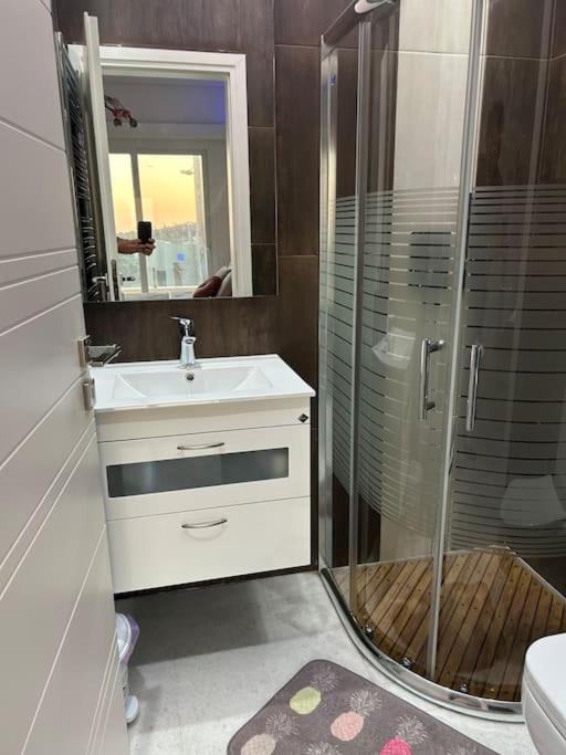 97sq.m new apartment in Voula Panorama