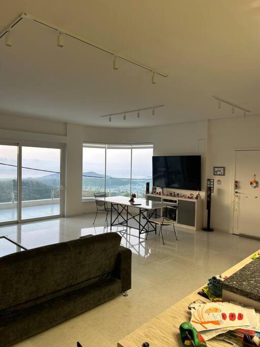 97sq.m new apartment in Voula Panorama