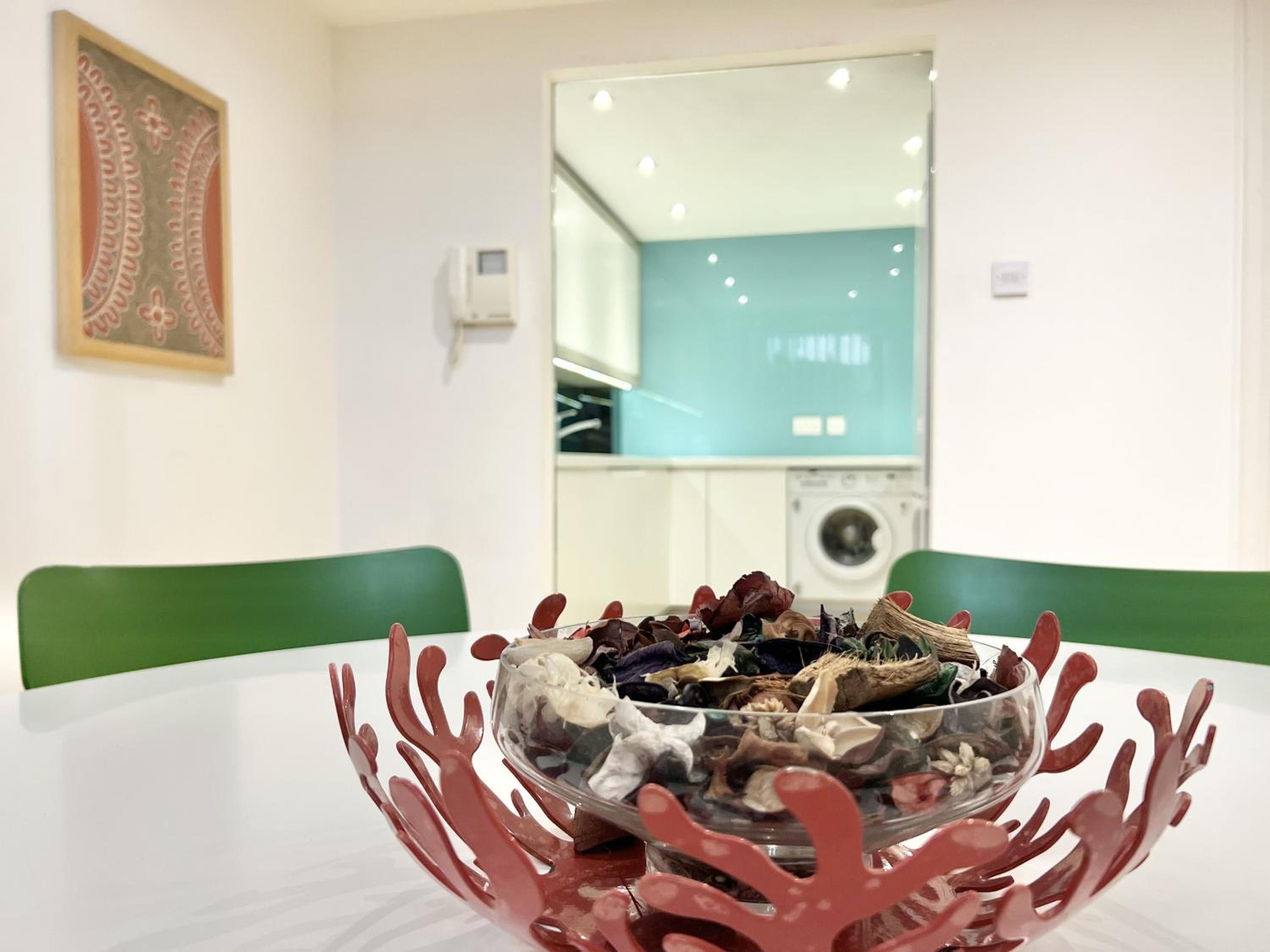 VIP SERVICED APARTMENTS LONDON ExCELLENT LOCATION GREAT PRICE
