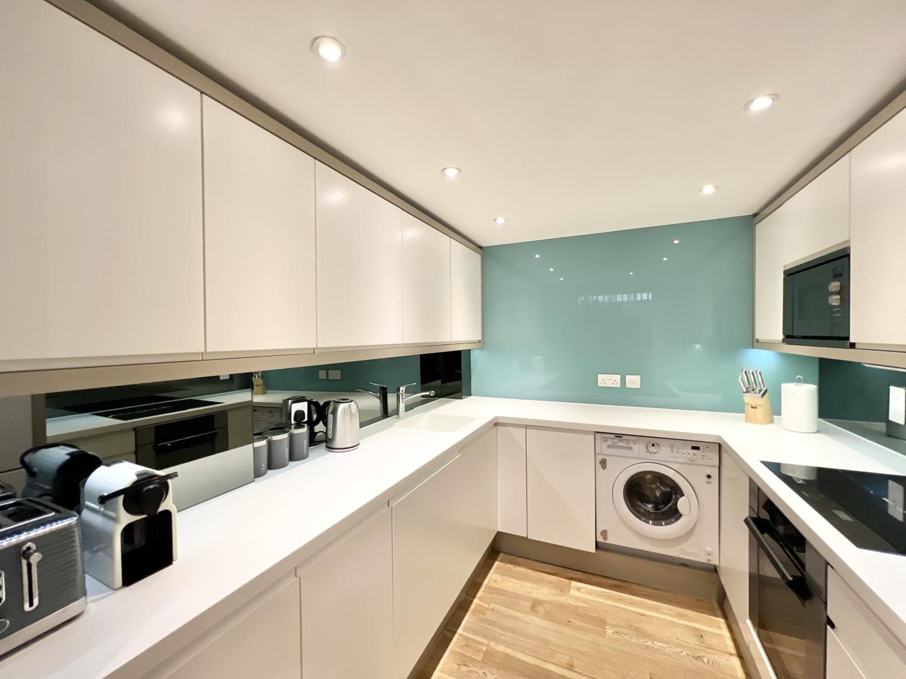 VIP SERVICED APARTMENTS LONDON ExCELLENT LOCATION GREAT PRICE