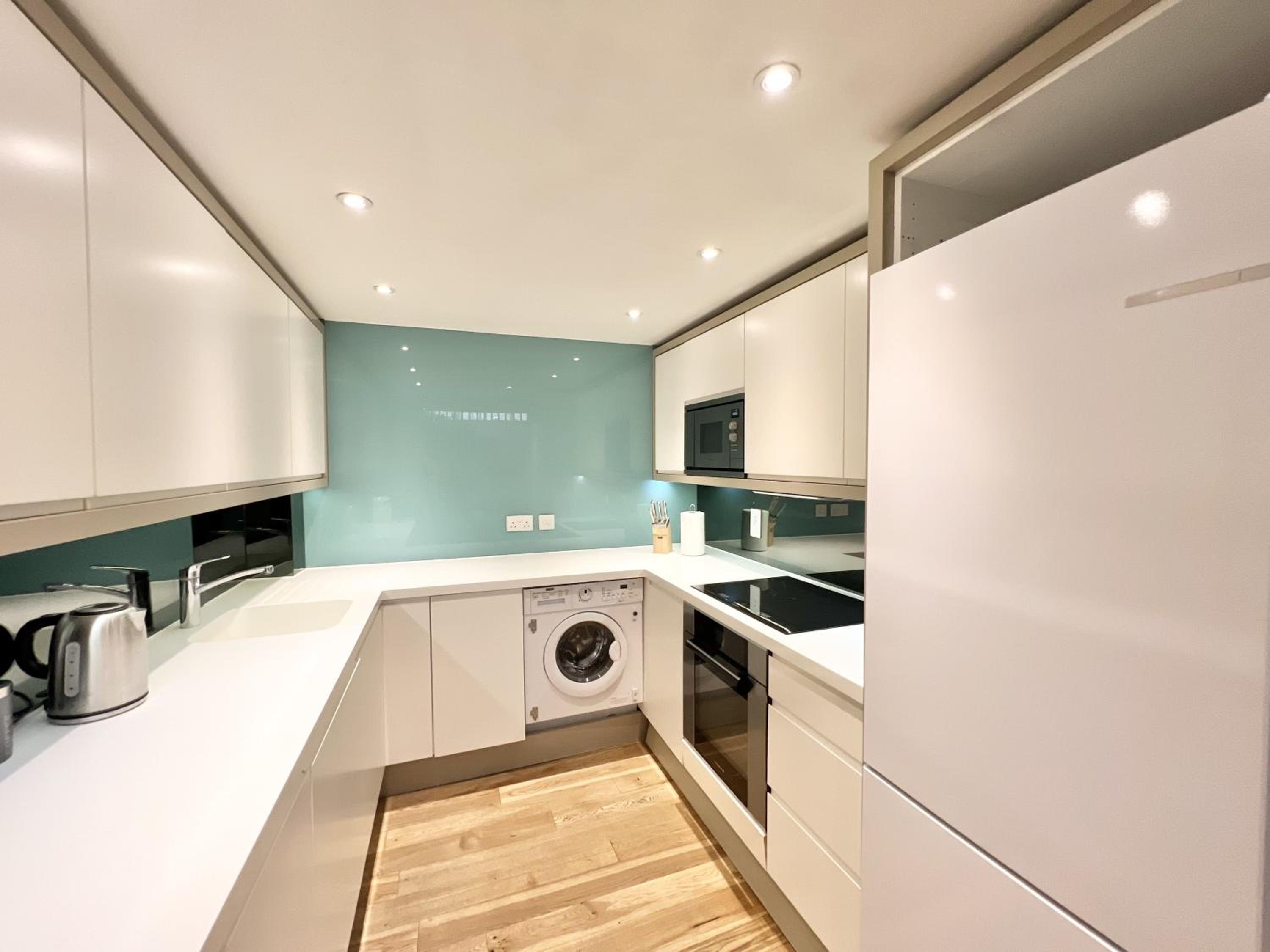 VIP SERVICED APARTMENTS LONDON ExCELLENT LOCATION GREAT PRICE