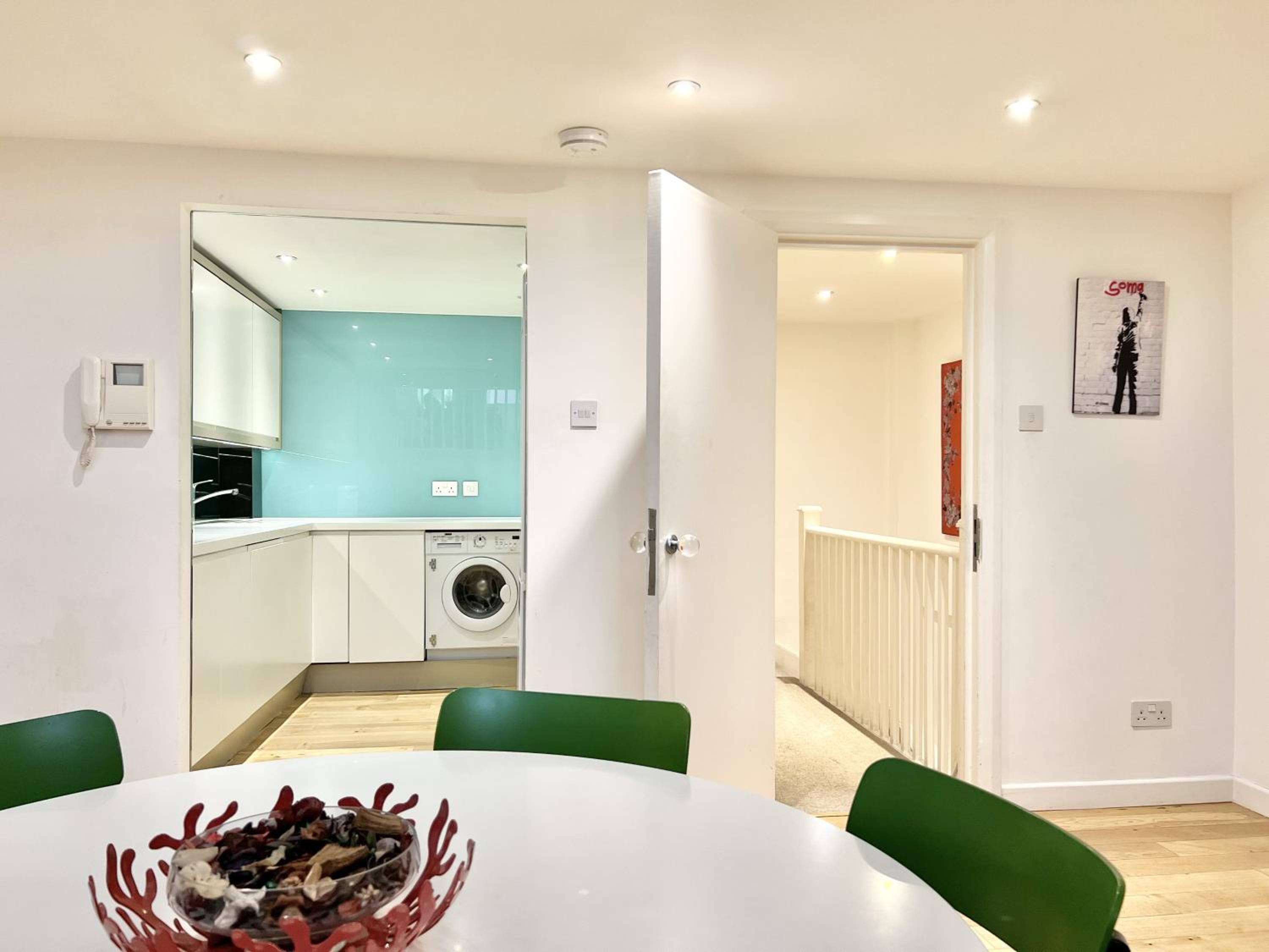 VIP SERVICED APARTMENTS LONDON ExCELLENT LOCATION GREAT PRICE