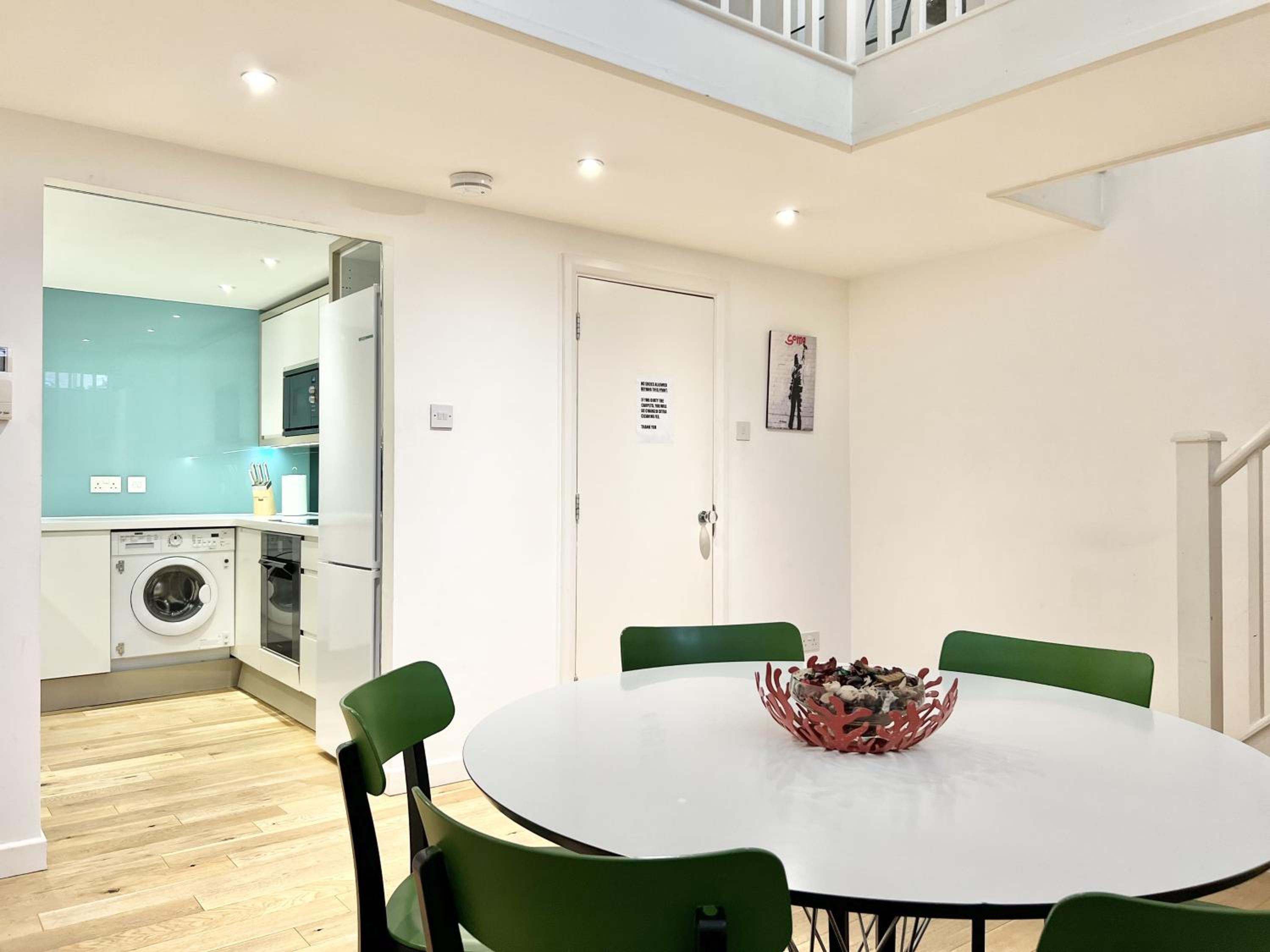 VIP SERVICED APARTMENTS LONDON ExCELLENT LOCATION GREAT PRICE