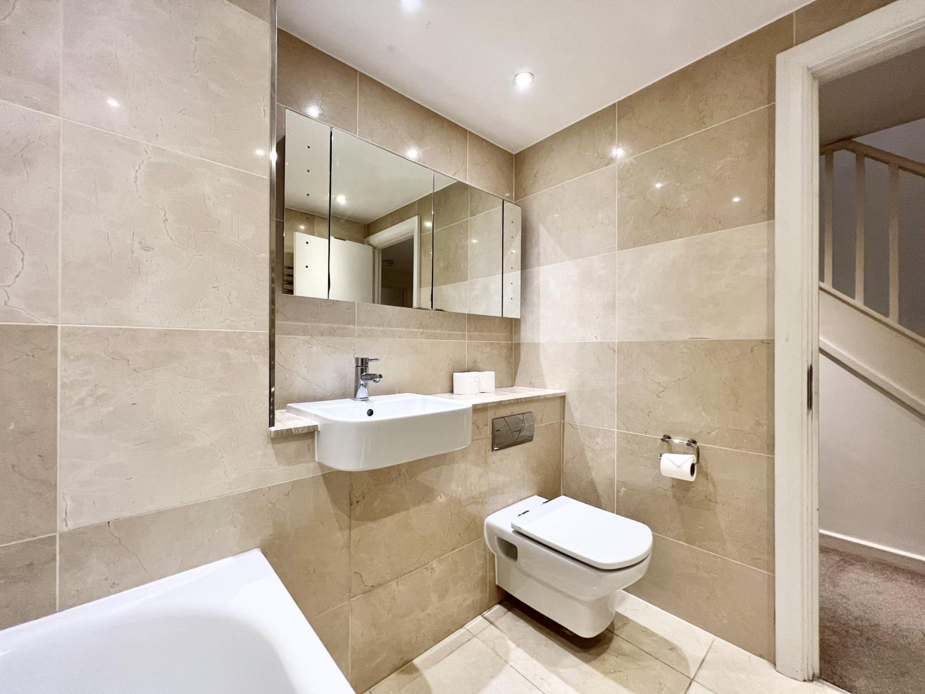 VIP SERVICED APARTMENTS LONDON ExCELLENT LOCATION GREAT PRICE