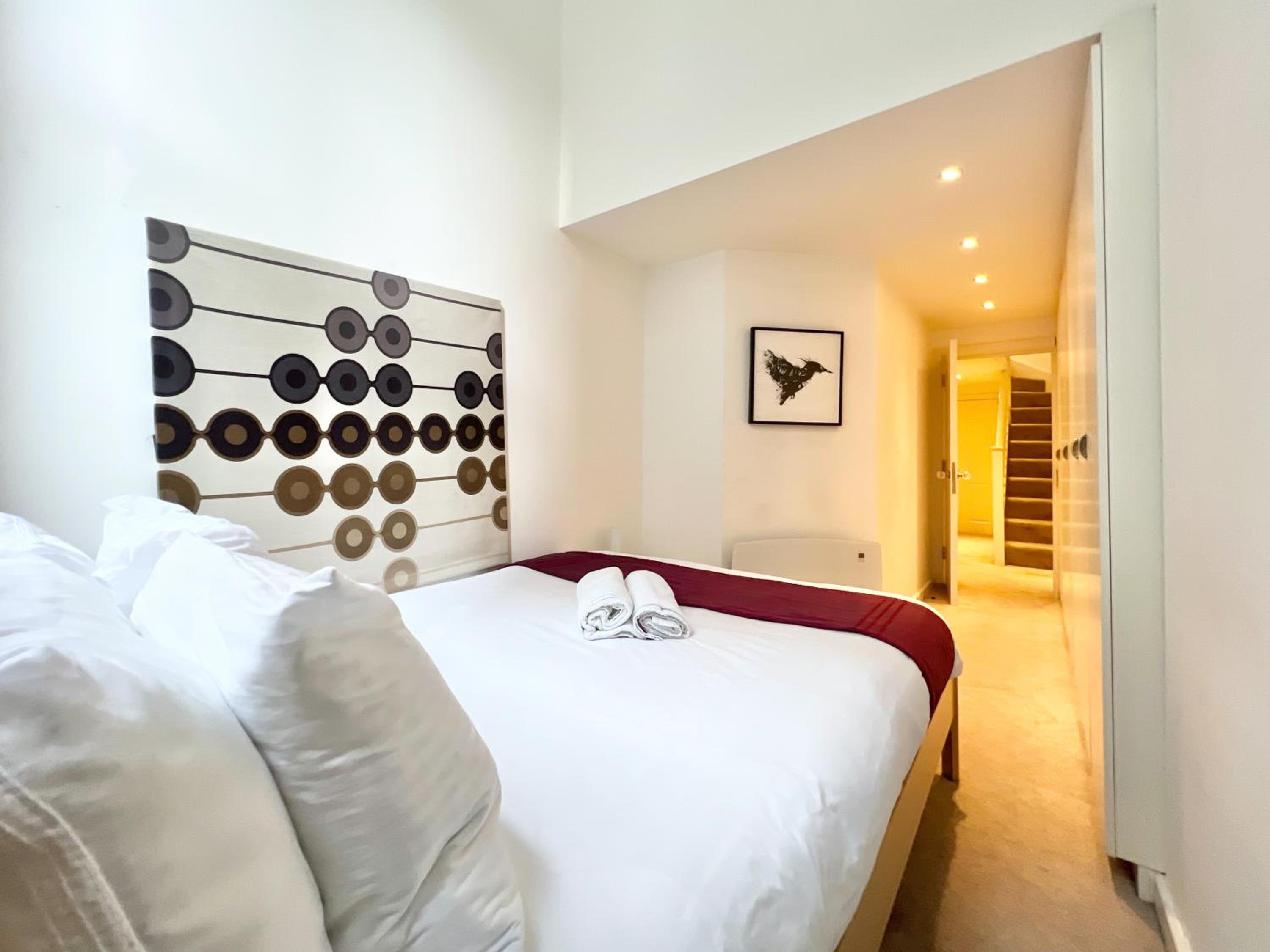VIP SERVICED APARTMENTS LONDON ExCELLENT LOCATION GREAT PRICE